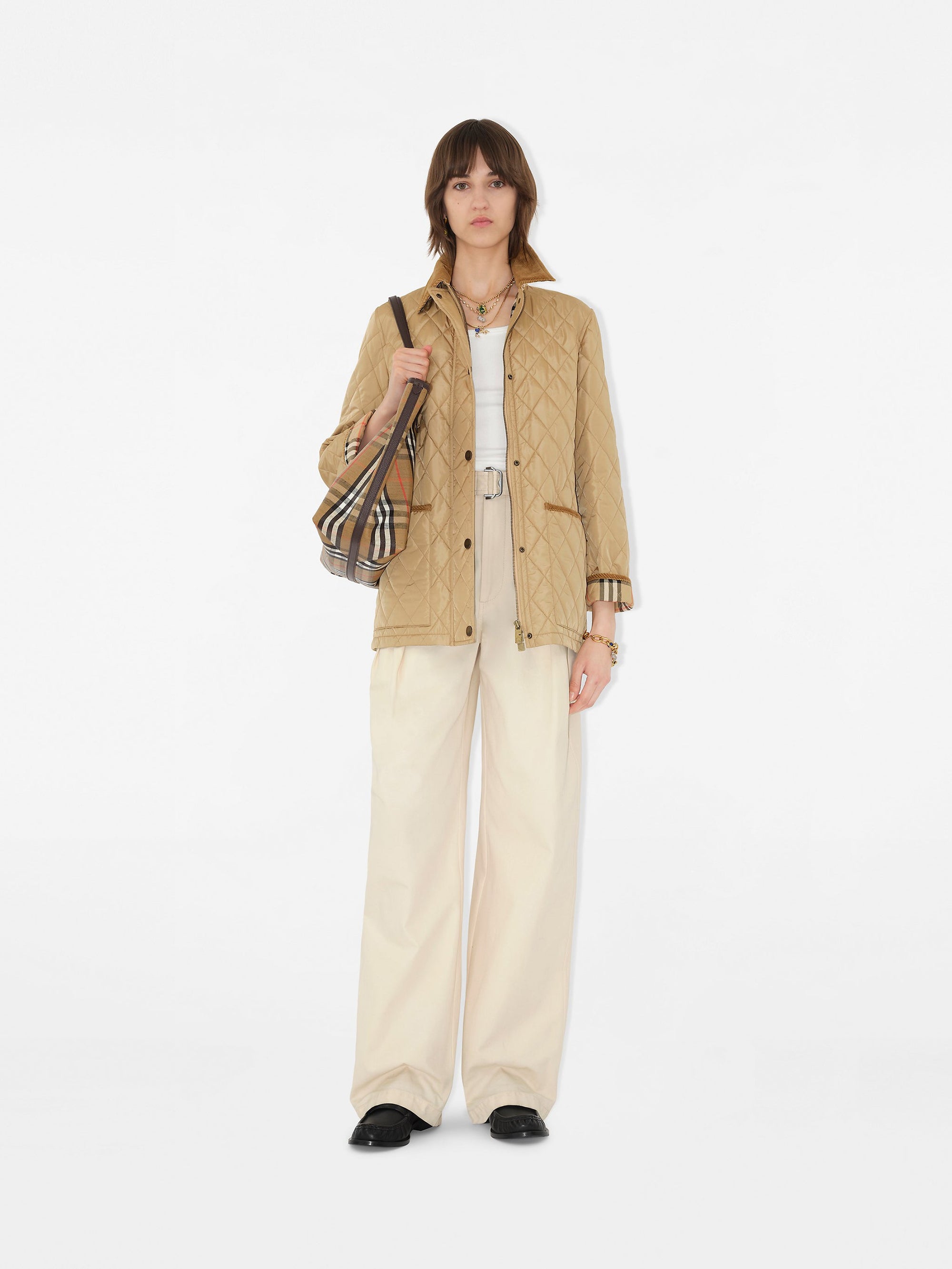 Quilted Nylon Barn Jacket BURBERRY – Гарантія оригінальності – вид ззаду