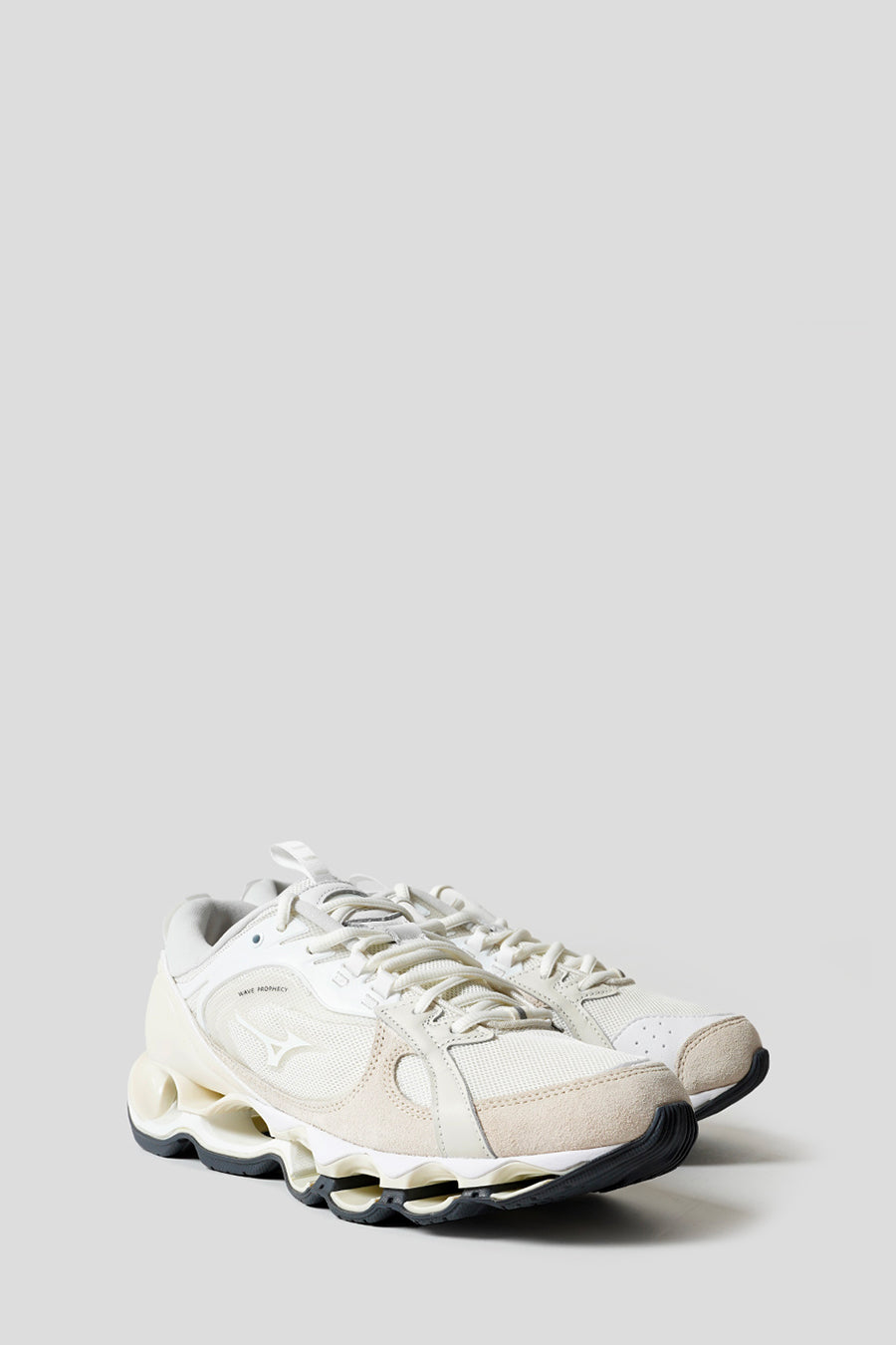 SNEAKERS WAVE PROPHECY ß 2 SNOW WHITE, WHITE AND PRISTINE MIZUNO оригінал – Купити в Україні – вид ззаду