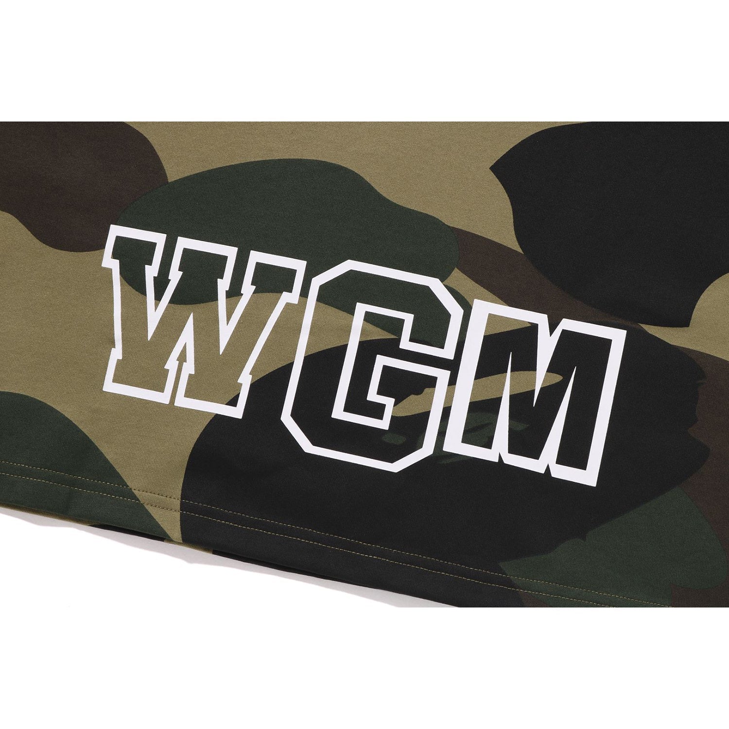 Giant 1st Camo Shark Tee Mens A bathing ape – Гарантія оригінальності – збільшений вид