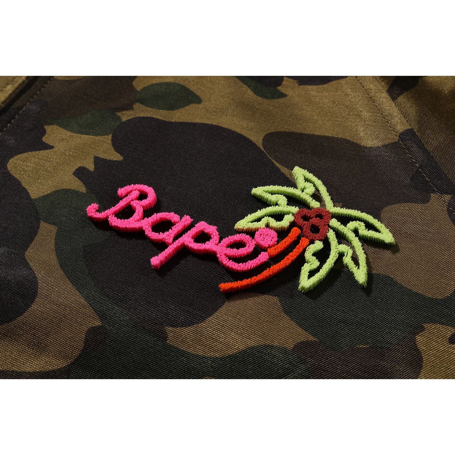 1st Camo Neon Ape Head Souvenir Jacket Ladies A bathing ape оригінал – Купити в Україні – детальний вид