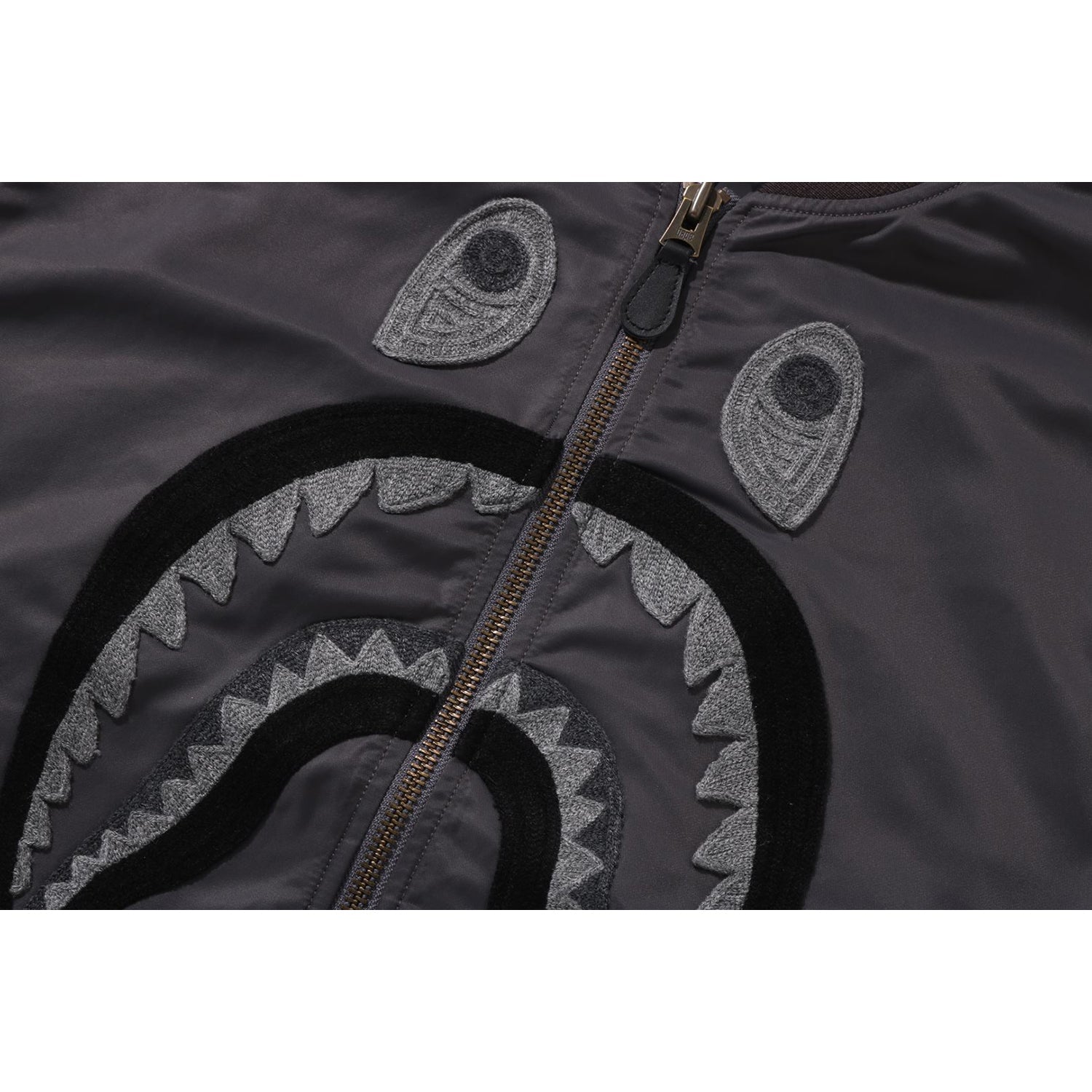 Tonal Chain Stitch Shark Bomber Jacket Mens A bathing ape – Гарантія оригінальності – вид 9