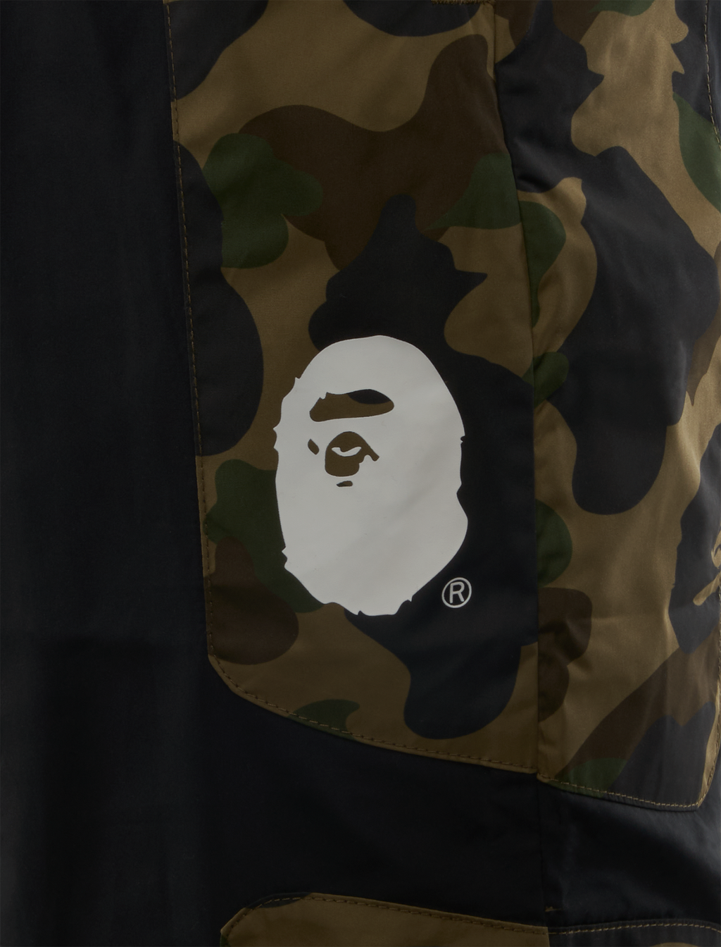 Оригінальна 1st Camo Relaxed Fit Track Pants A bathing ape – вид ззаду