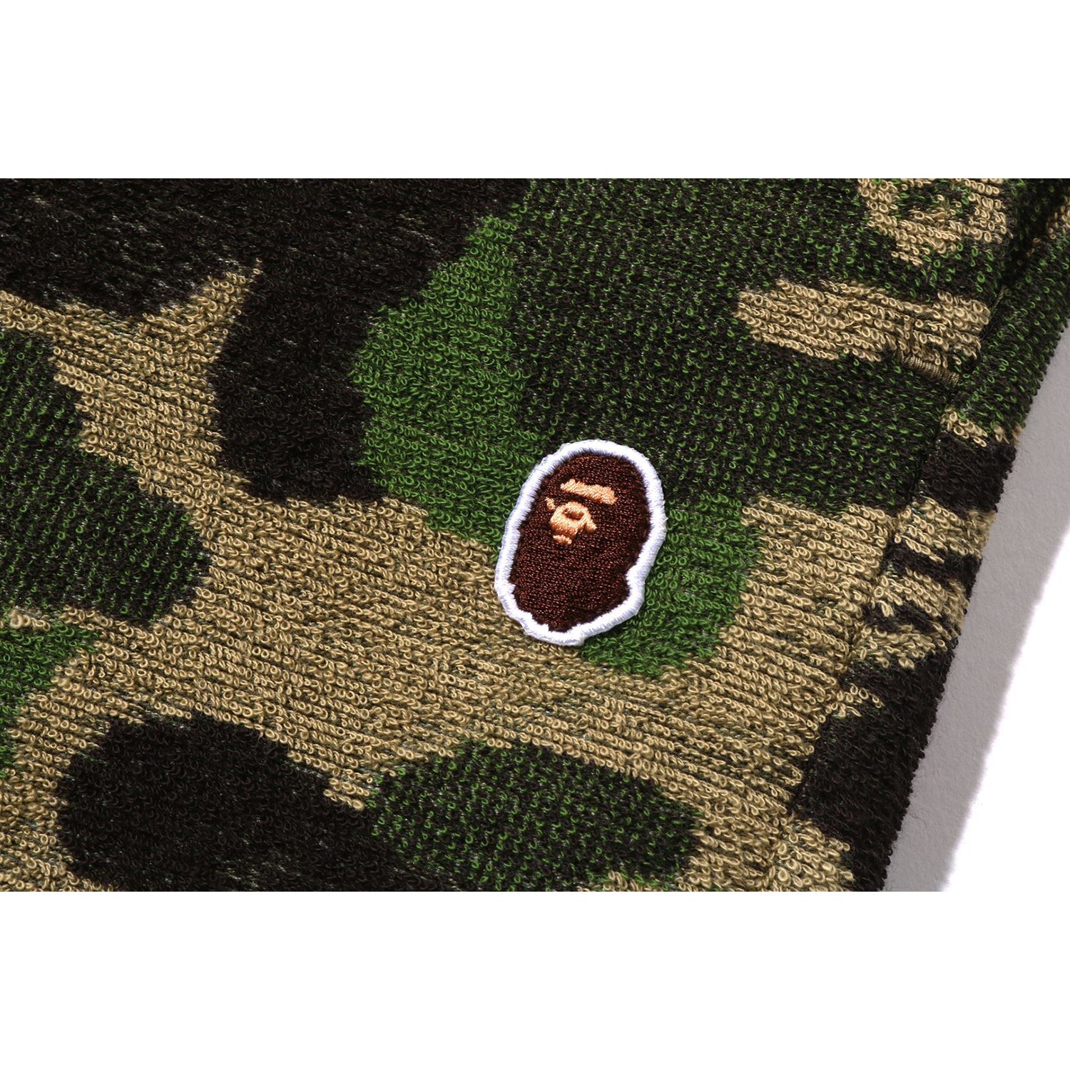 Оригінальна Abc Camo Pile One Point Sweat Shorts Mens A bathing ape – детальний вид