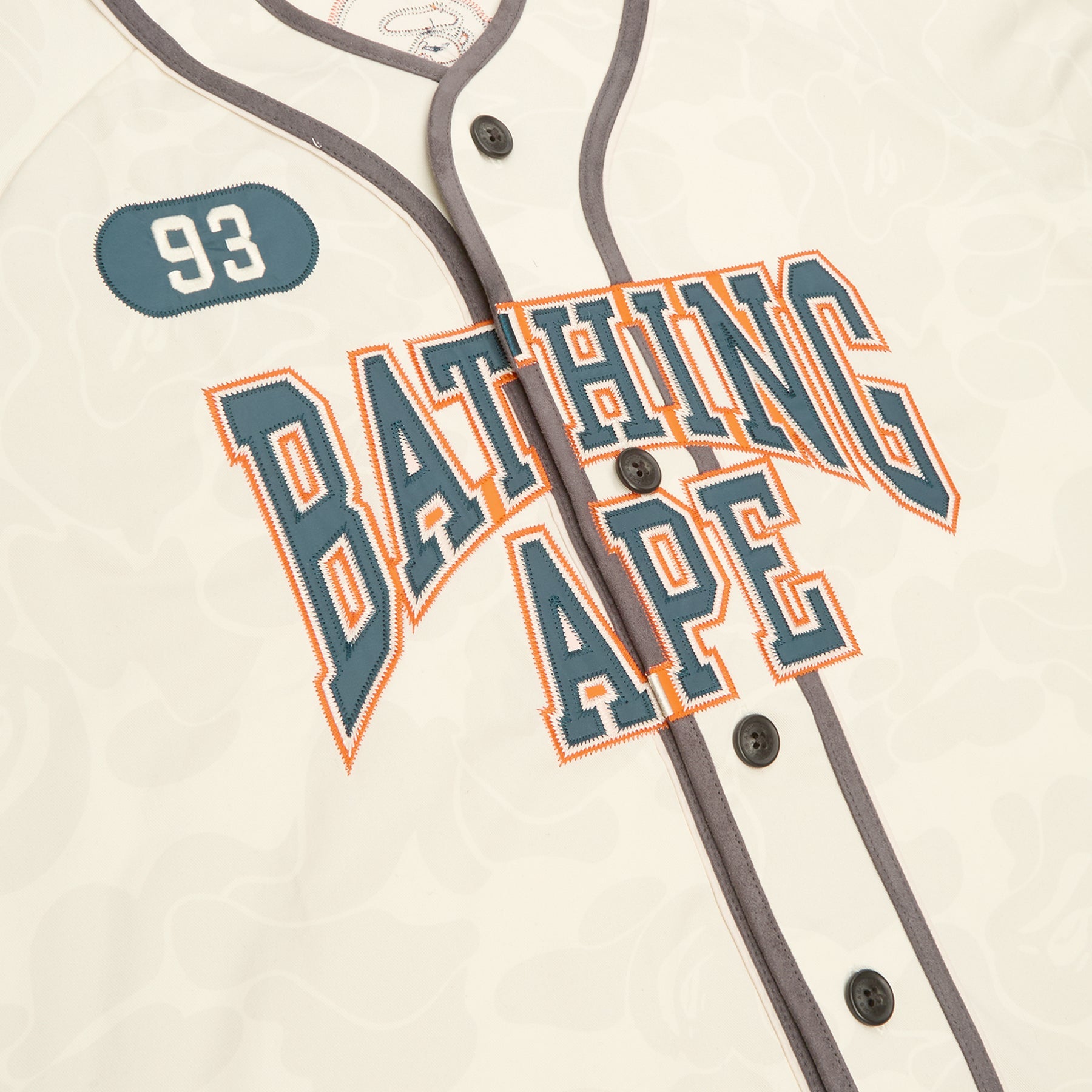 Solid Camo Multi Logo Baseball Ss Shirt M A bathing ape – Гарантія оригінальності – збільшений вид