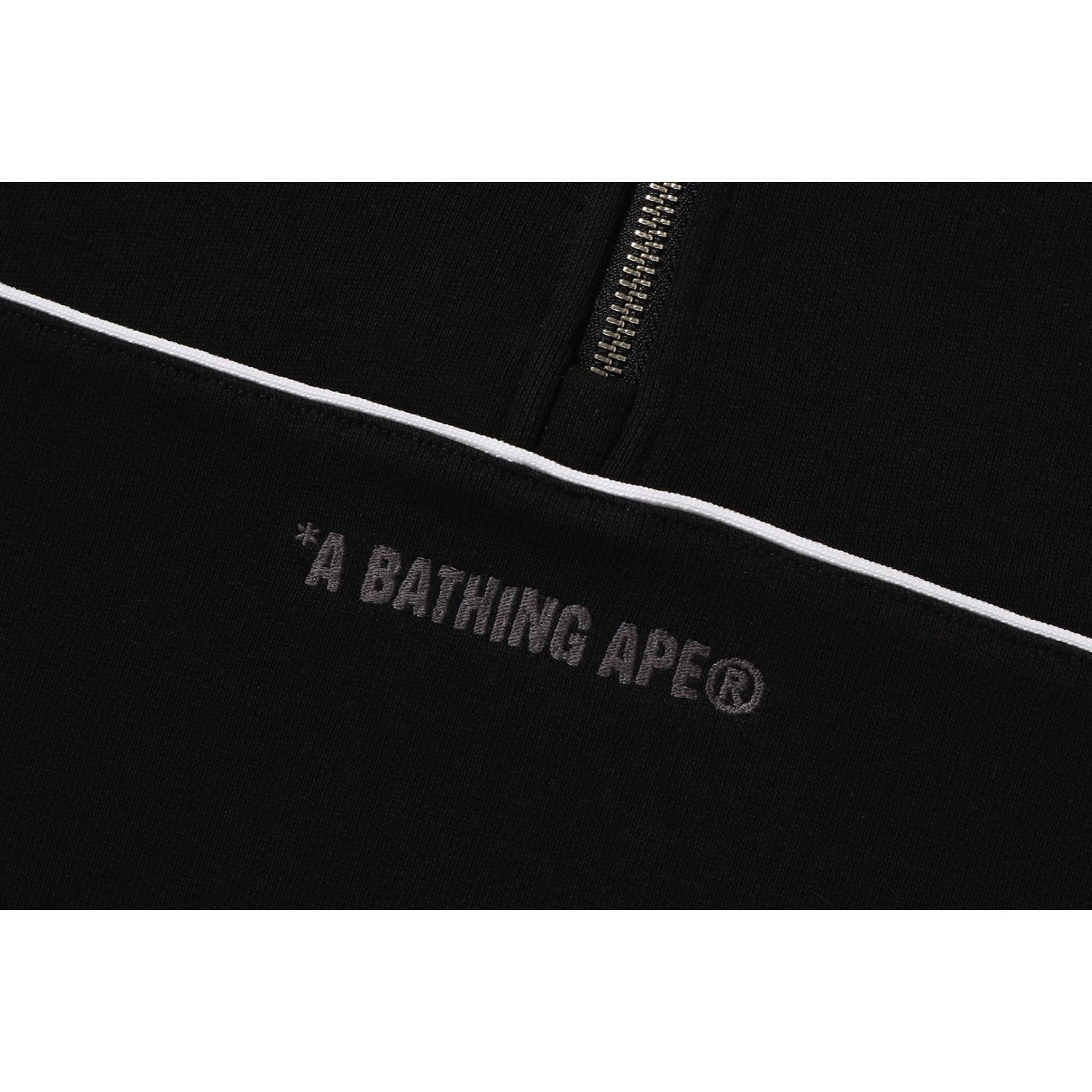 Оригінальна College Monogram Logo Half Zip Relax Fit Crewneck Sweatshirt Mens A bathing ape – детальний вид