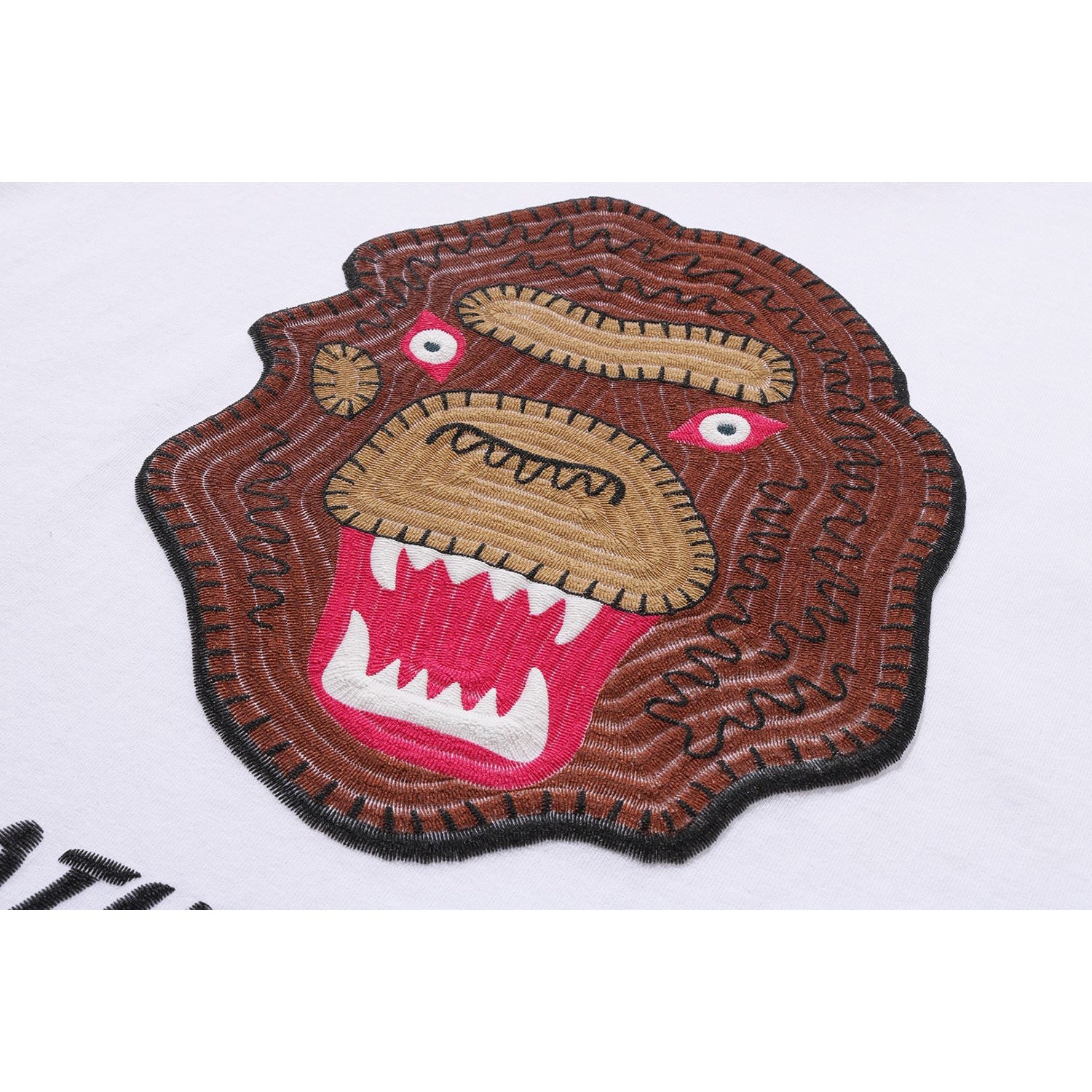 Оригінальна Embroidery Style Souvenir Logo Tee Mens A bathing ape – вид ззаду