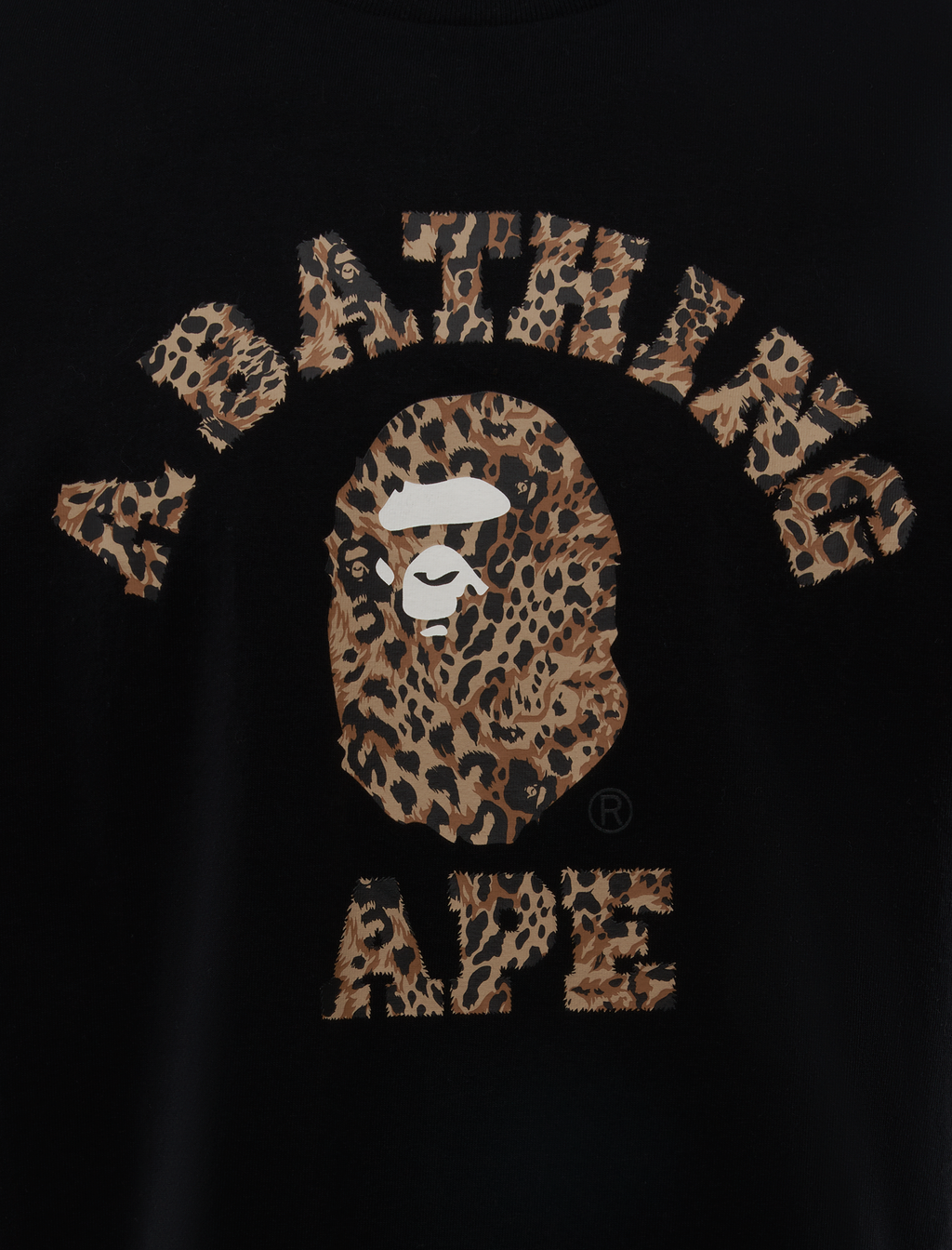 Wild Leopard Pattern College Tee A bathing ape оригінал – Купити в Україні – вид ззаду