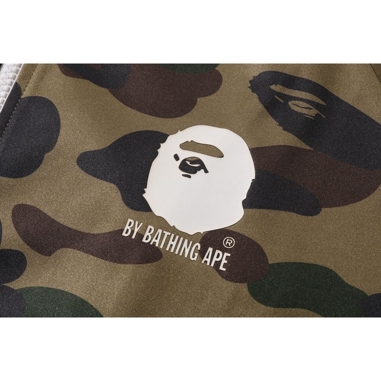 Оригінальна 1st Camo Relaxed Fit Track Jacket Mens A bathing ape – детальний вид