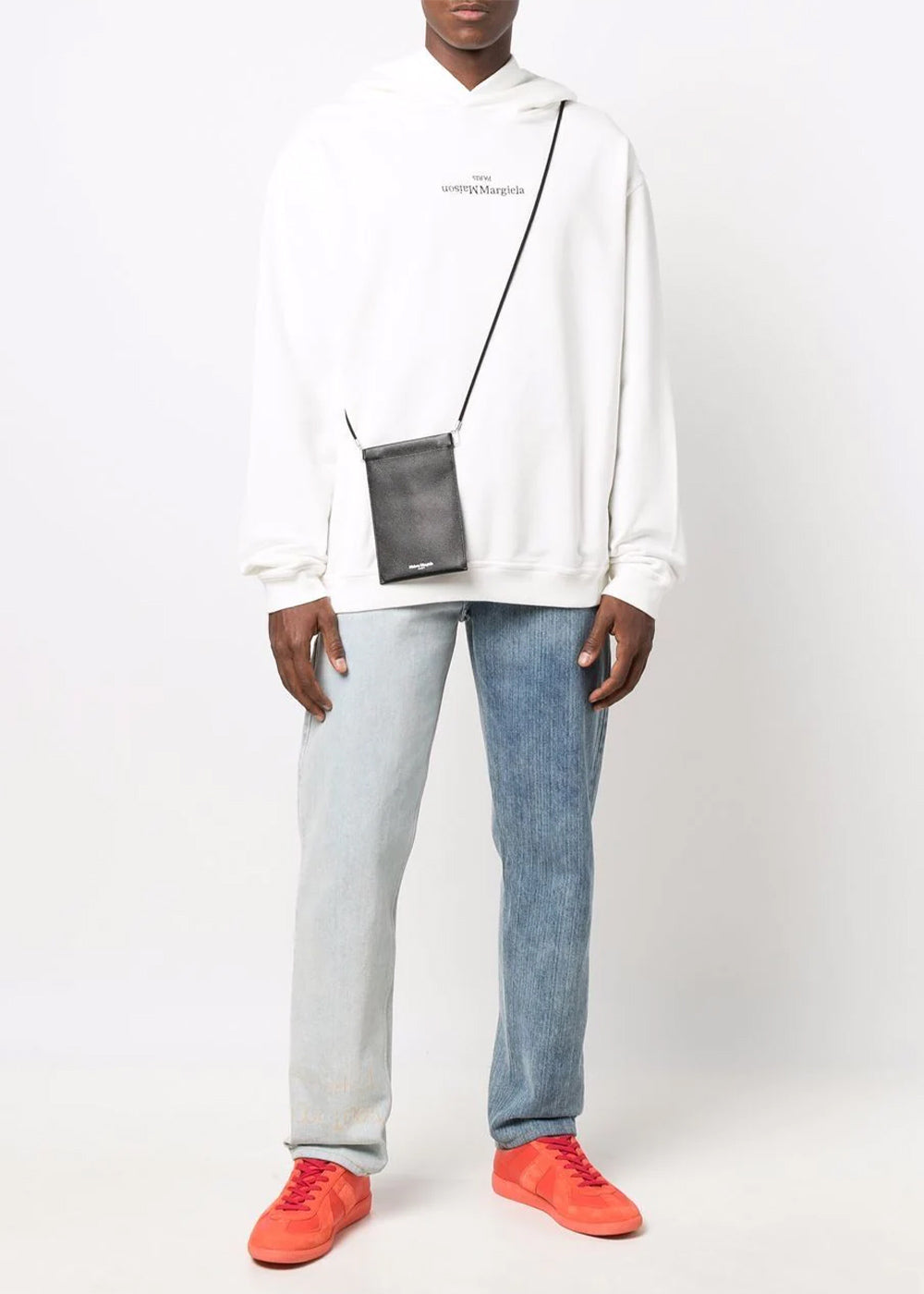 White Logo Embroidery Hoodie Maison margiela оригінал – Купити в Україні – вид ззаду
