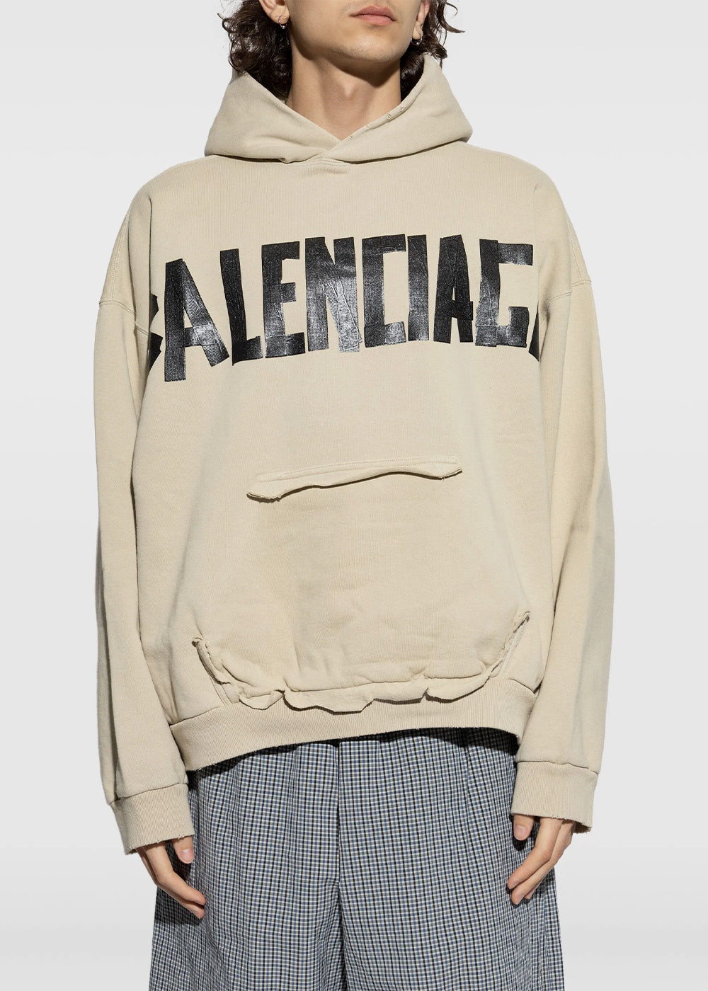 Оригінальна Beige Ripped Pocket Hoodie Balenciaga – детальний вид