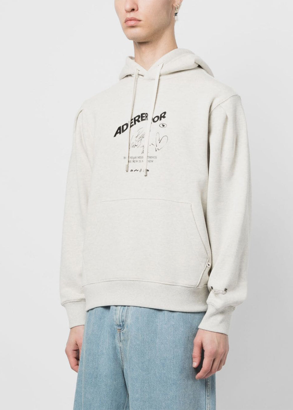 Оригінальна Oatmeal Logo-Print Hoodie Ader error – вид ззаду