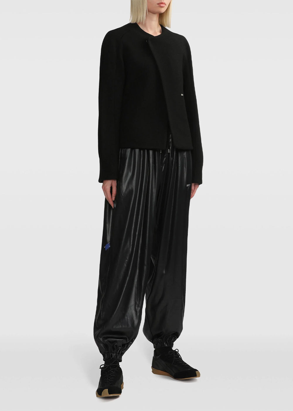 Оригінальна Black Logo-Appliqué Jacket Ader error – вид ззаду