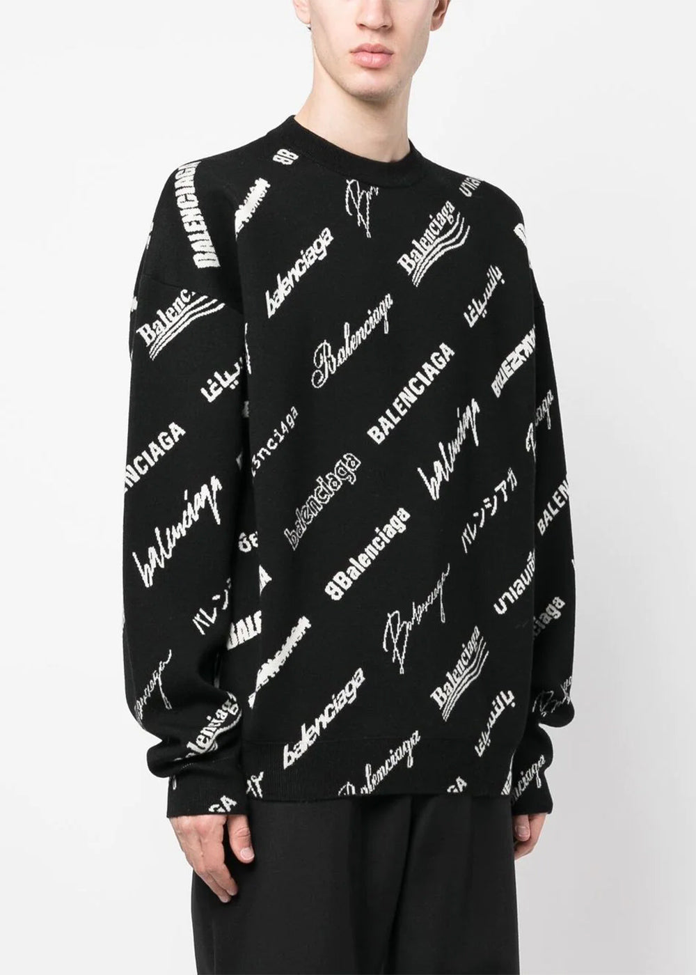 Black Logo Monogram Sweater Balenciaga – Гарантія оригінальності – детальний вид