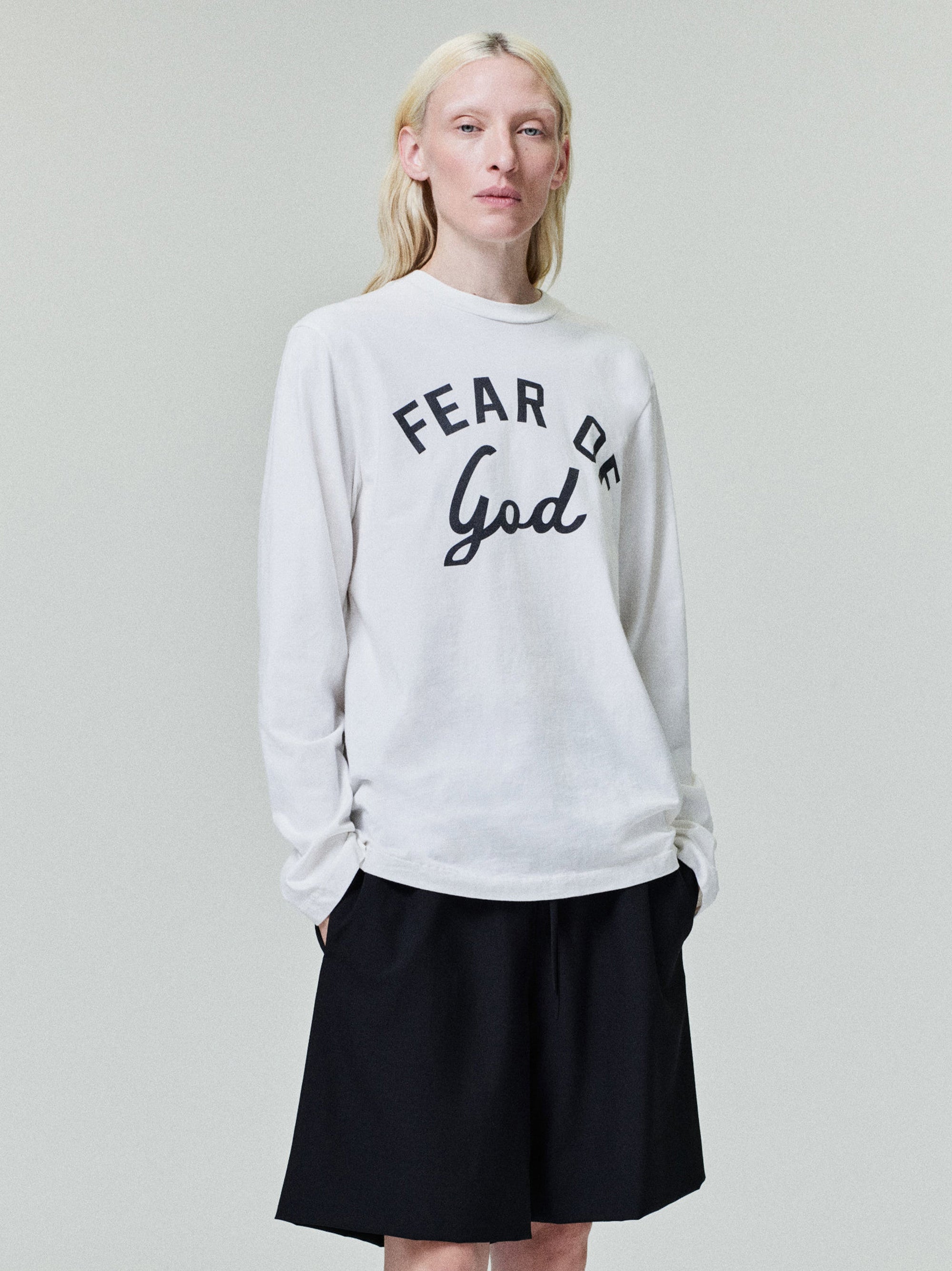 Оригінальна Womens Varsity Long Sleeve Tee Fear of god – боковий вид