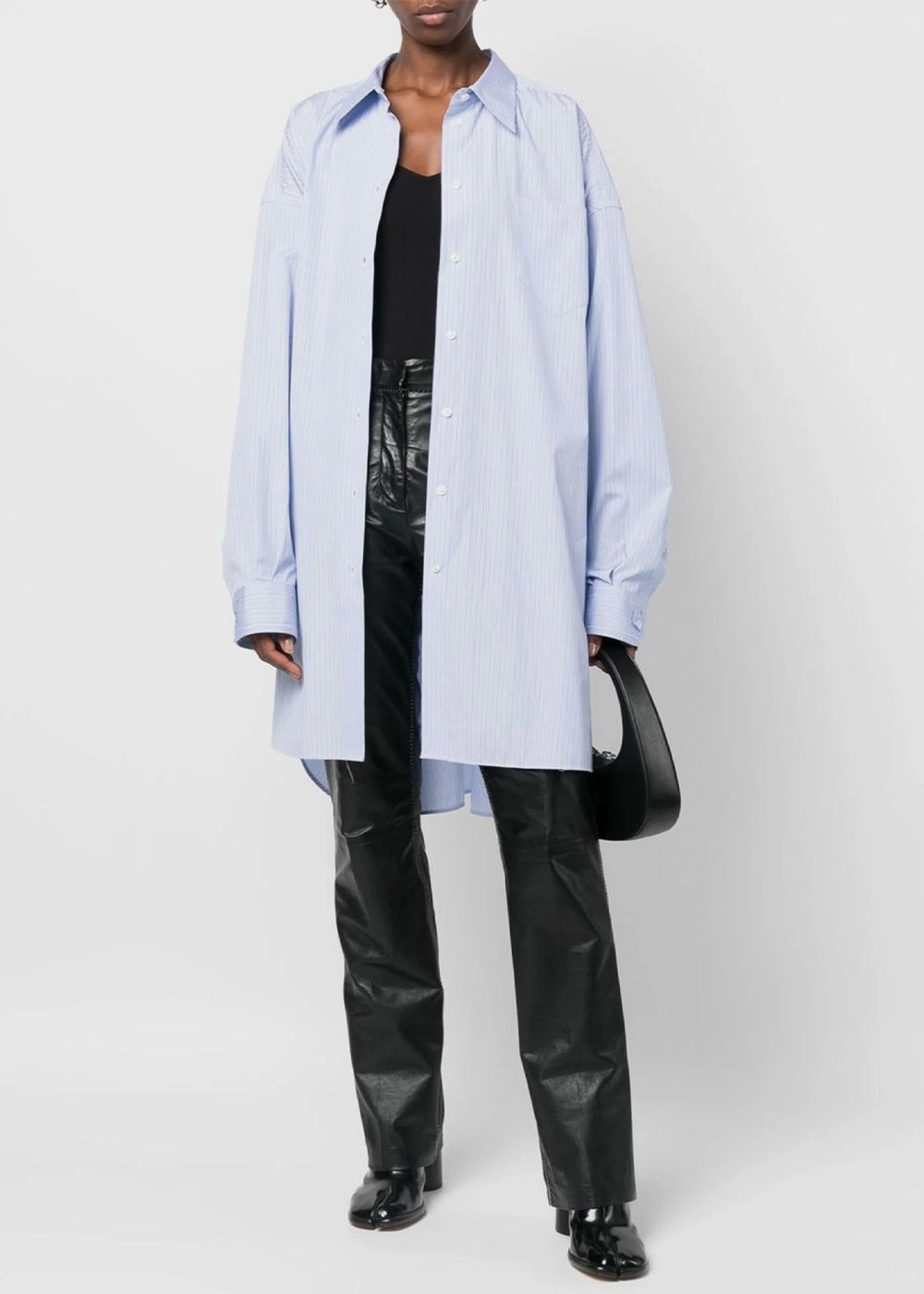 White & Blue Pinstriped Poplin Shirt Maison margiela оригінал – Купити в Україні – вид ззаду