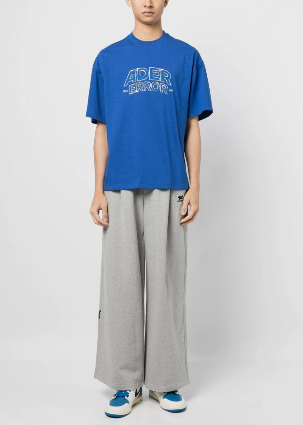 Blue Logo-Patch T-Shirt Ader error – Гарантія оригінальності – збільшений вид