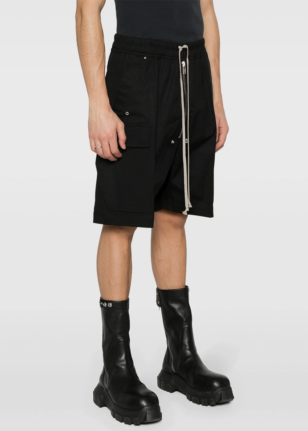 Оригінальна Black Drop-Crotch Bermuda Shorts Rick owens – детальний вид