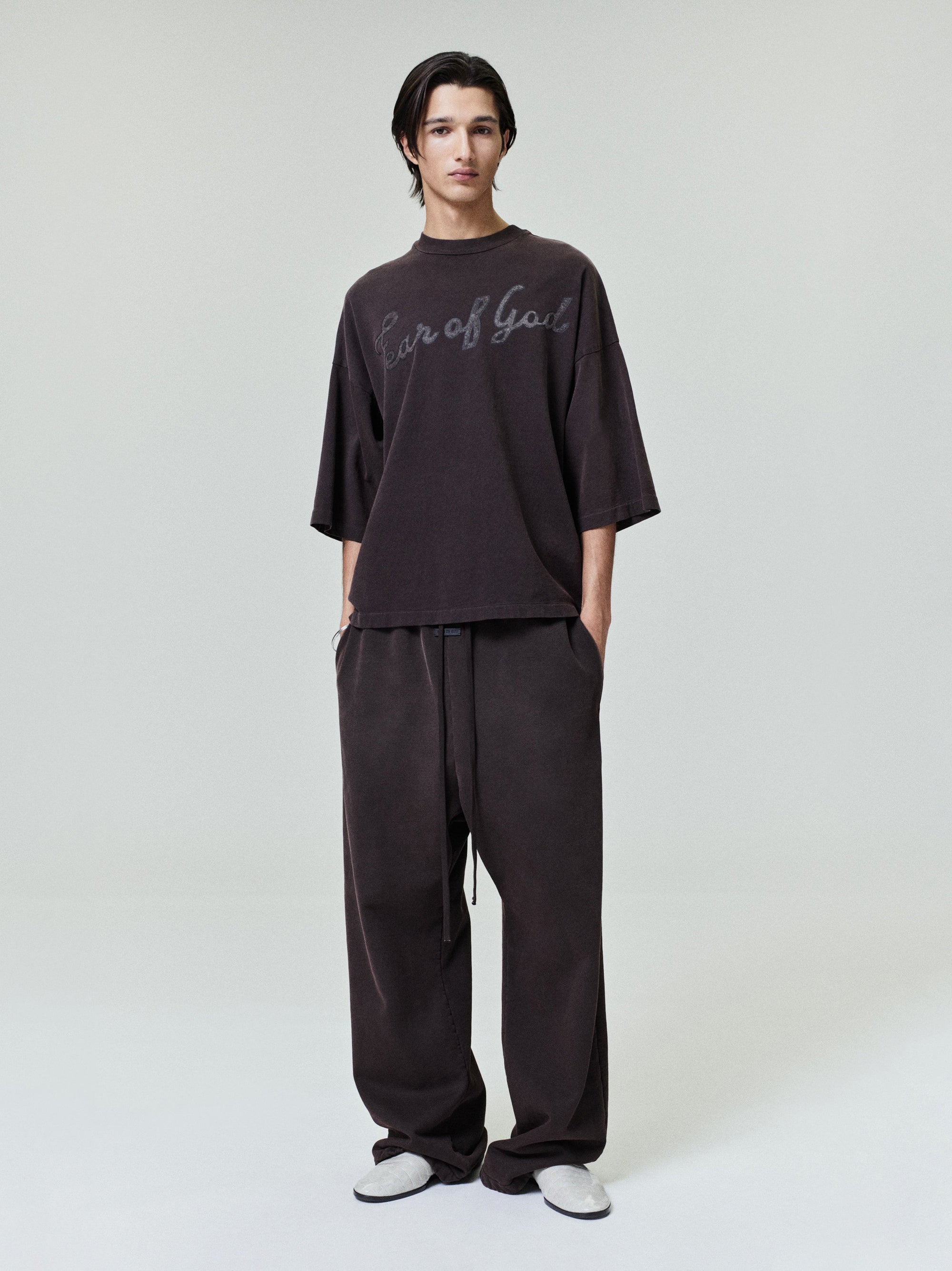 43 Tee Fear of god оригінал – Купити в Україні – боковий вид