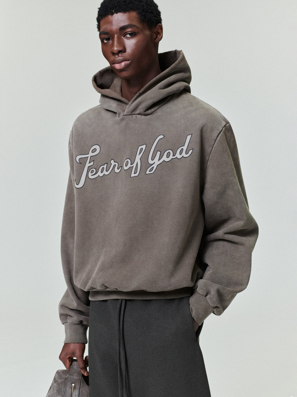 Оригінальна 26 Classic Half Raglan Hoodie Fear of god – боковий вид