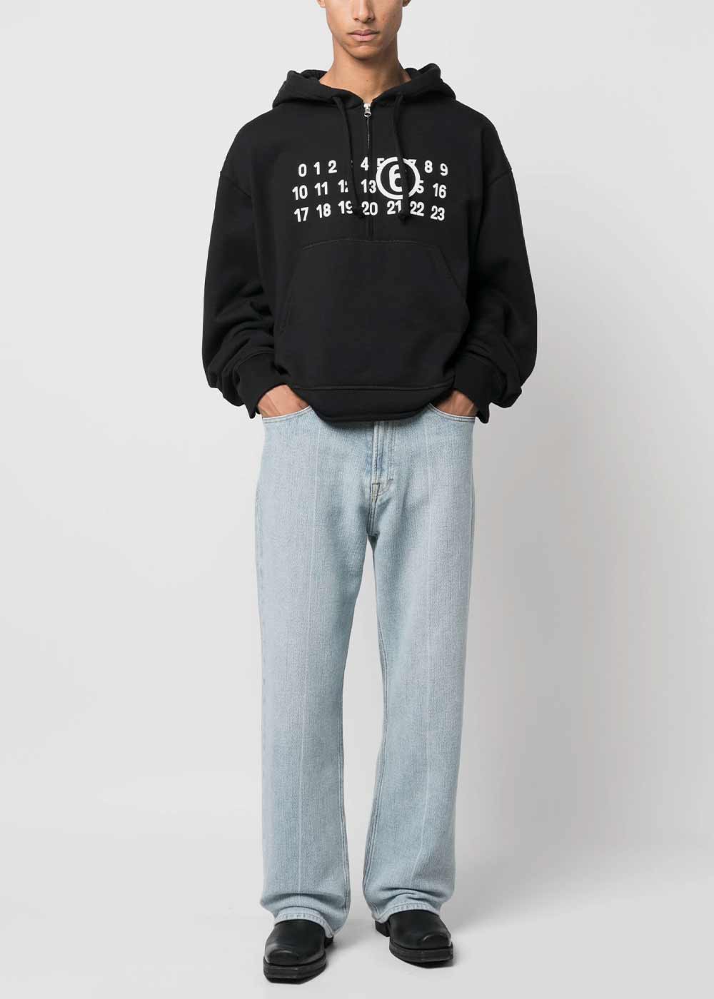 Black Logo-Print Half-Zip Hoodie Maison margiela оригінал – Купити в Україні – вид ззаду