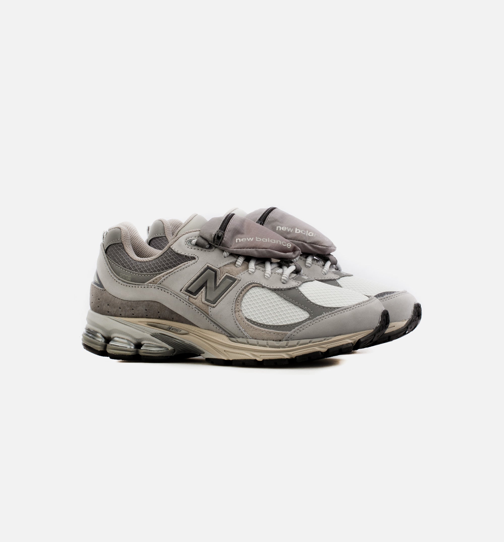 Оригінальна 2002r Pocket Mens Lifestyle Shoe New balance – вид ззаду