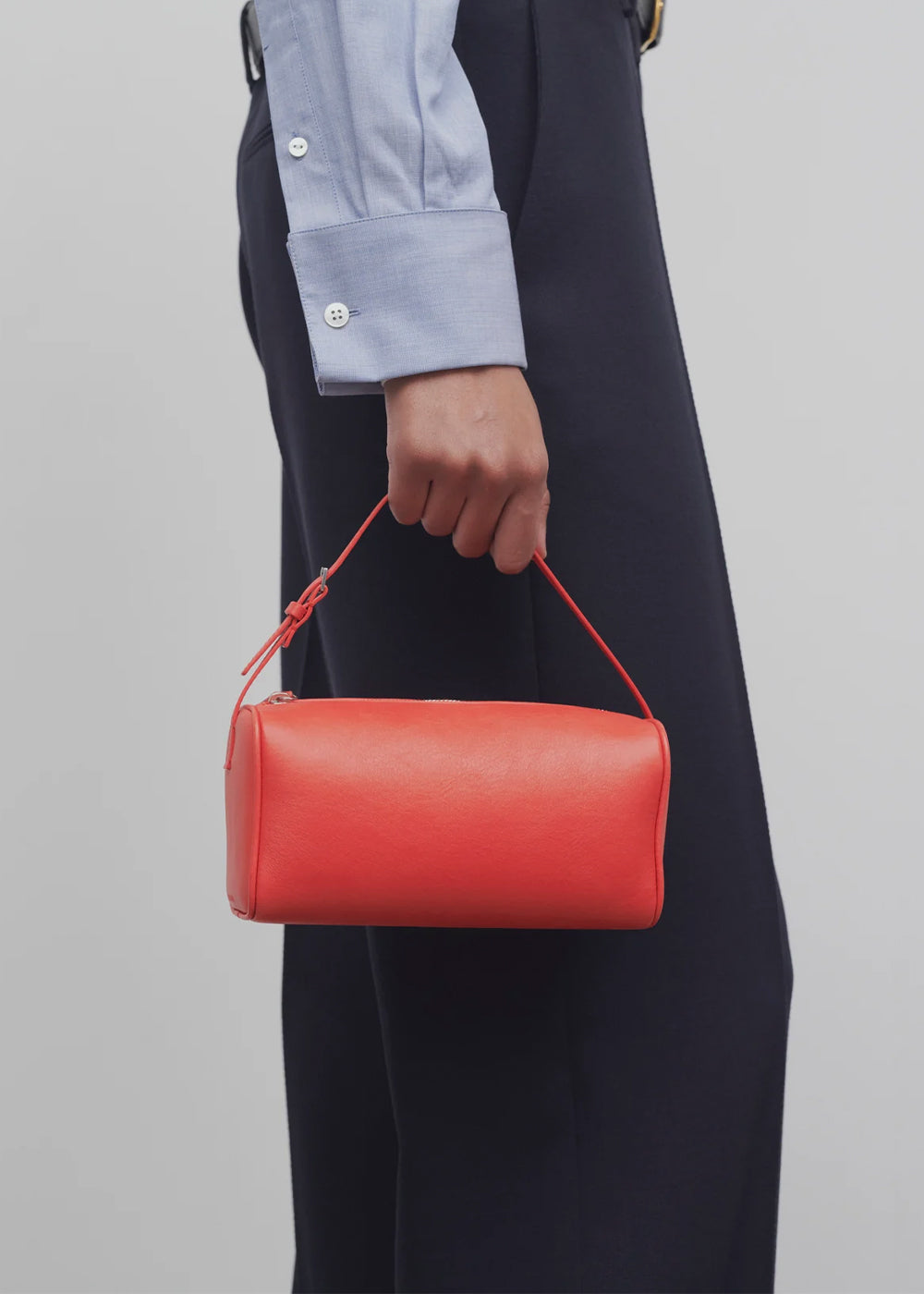 Red 90s Bag The row оригінал – Купити в Україні – вид ззаду