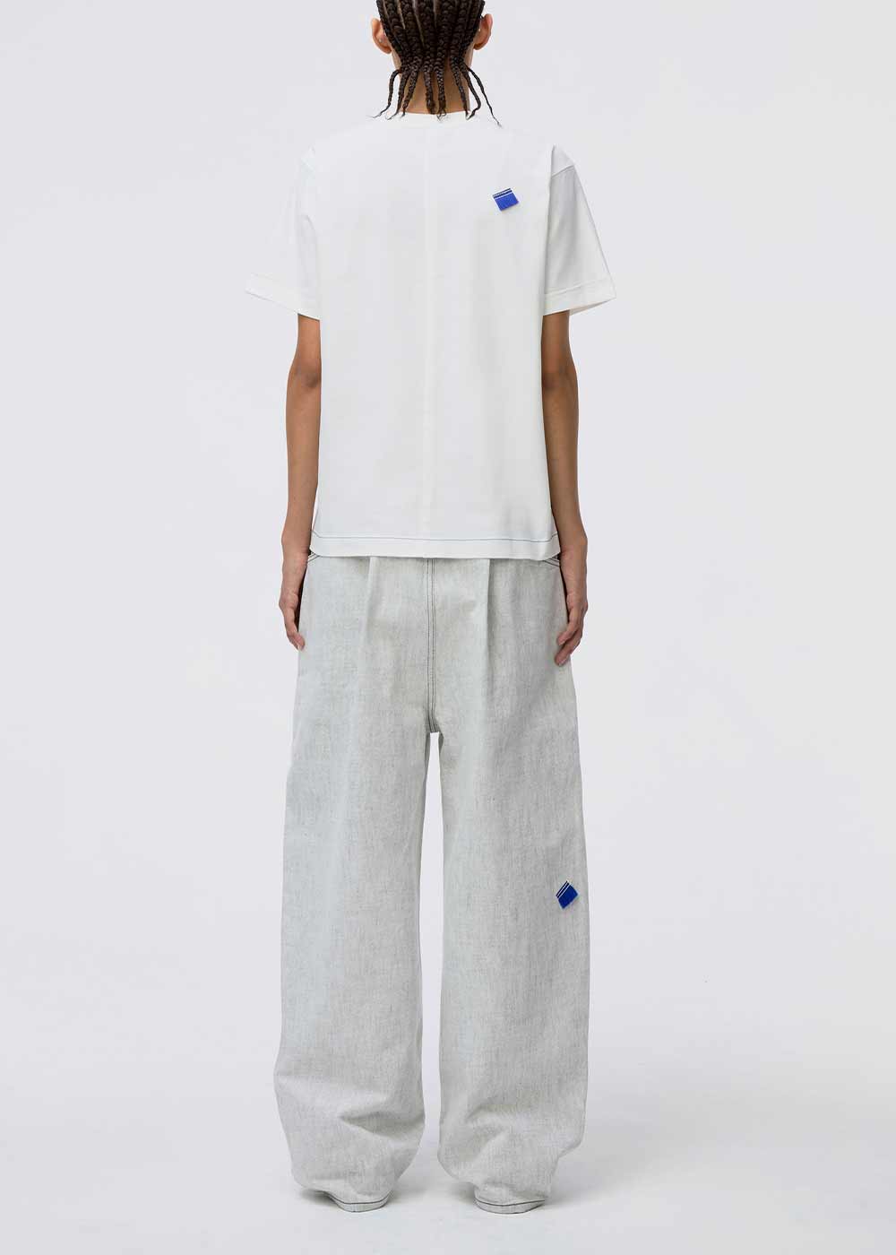 Off White Graphic-Print T-Shirt Ader error – Гарантія оригінальності – детальний вид
