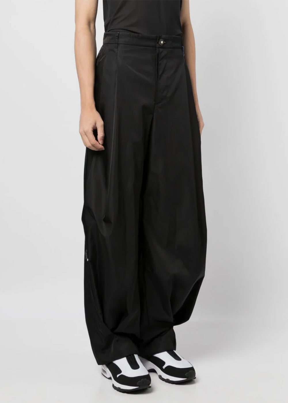 Black Pleated Baggy Trousers Ader error – Гарантія оригінальності – детальний вид