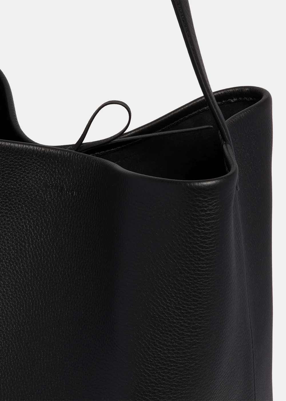 Оригінальна Black Large N The row – детальний вид