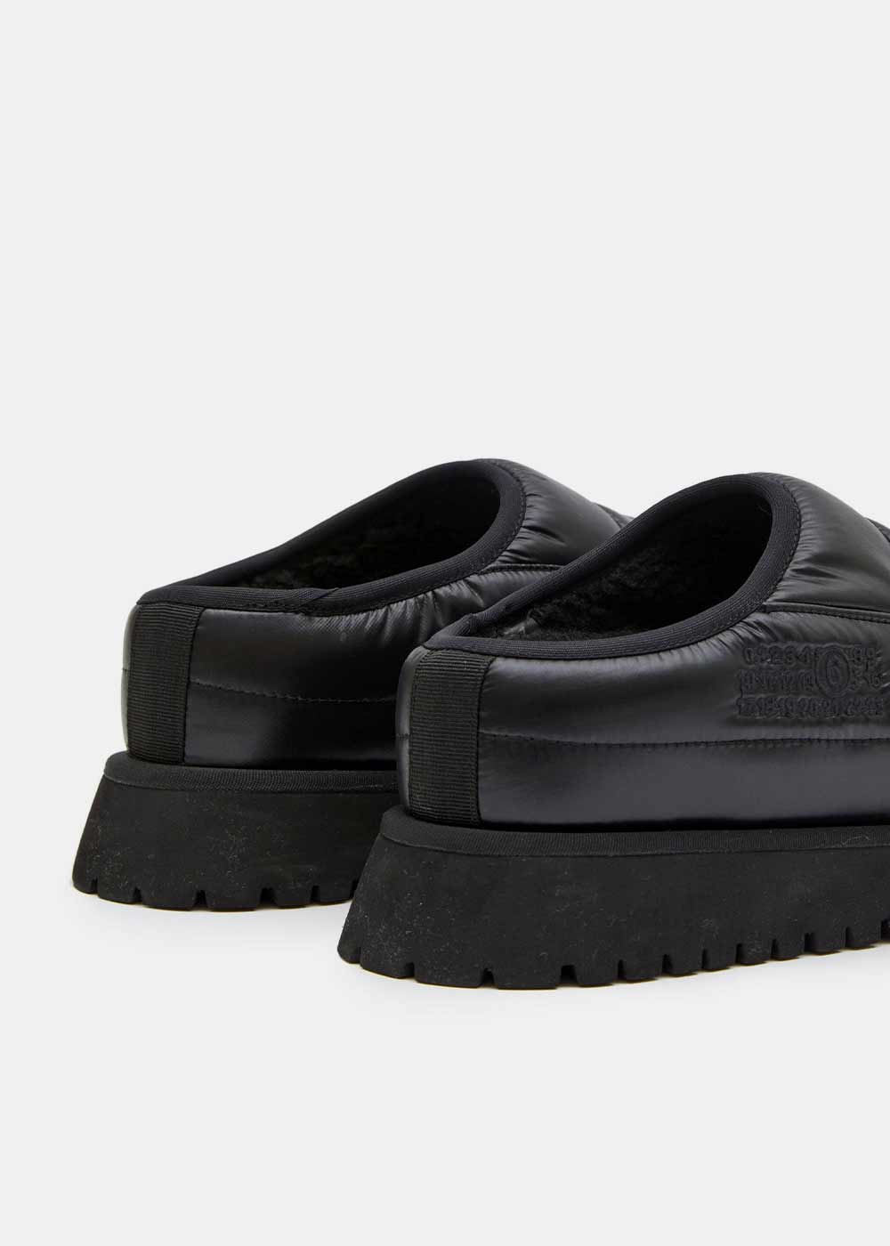 Black Logo-Embossed Après Ski Slippers Maison margiela – Гарантія оригінальності – збільшений вид
