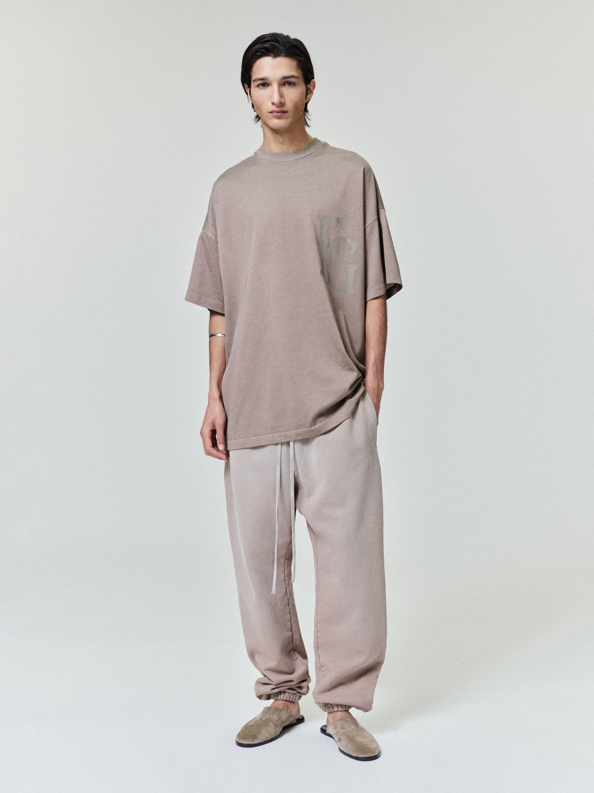 Sunfaded Classic Sweatpant Fear of god оригінал – Купити в Україні – боковий вид - FEAR OF GOD