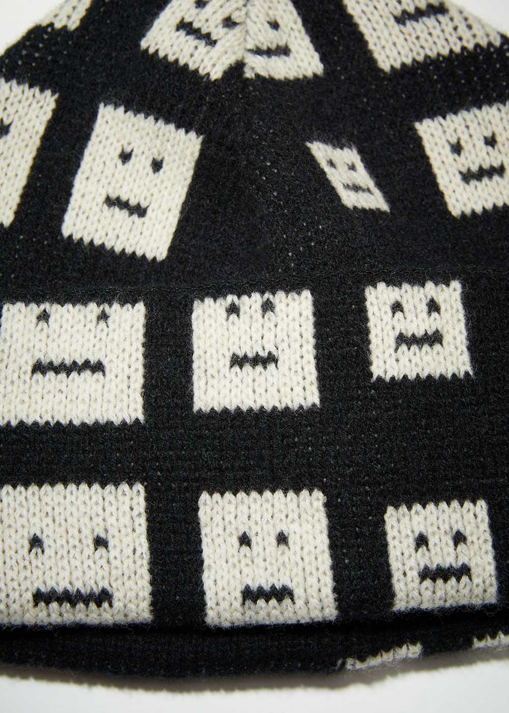 Оригінальна Black Checkboard Pattern Beanie Acne studios – вид ззаду