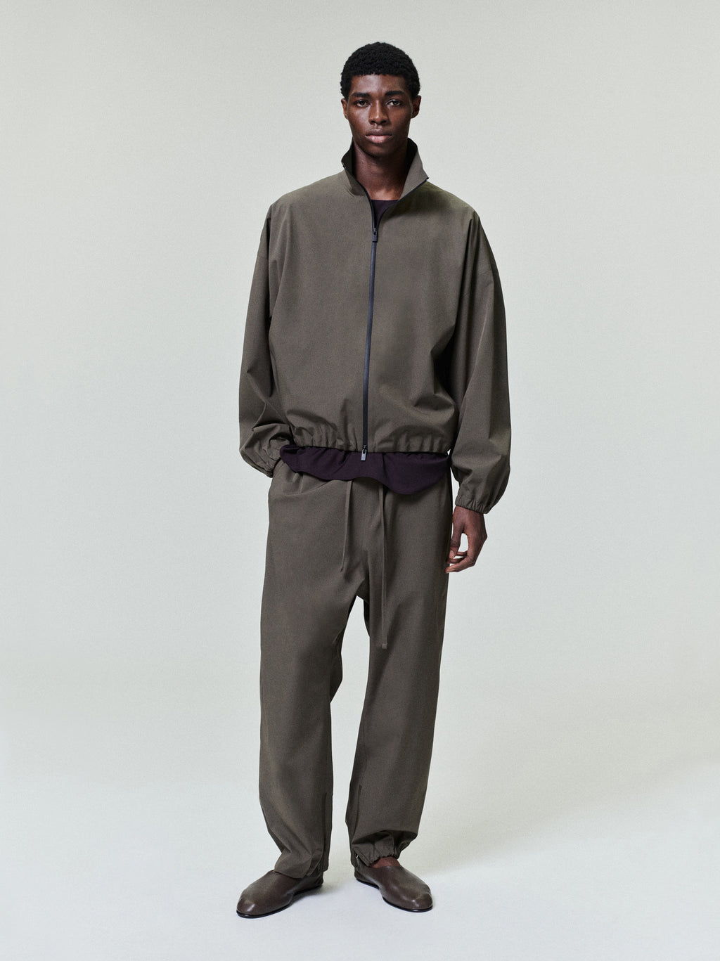Оригінальна Bonded Nylon Tech Track Jacket Fear of god – боковий вид