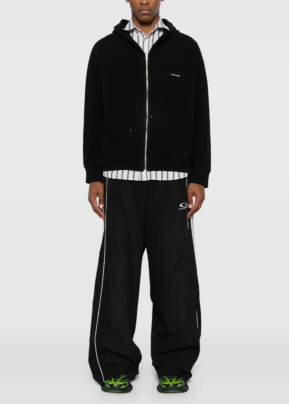 Black Large Tracksuit Pants Balenciaga – Гарантія оригінальності – вид ззаду