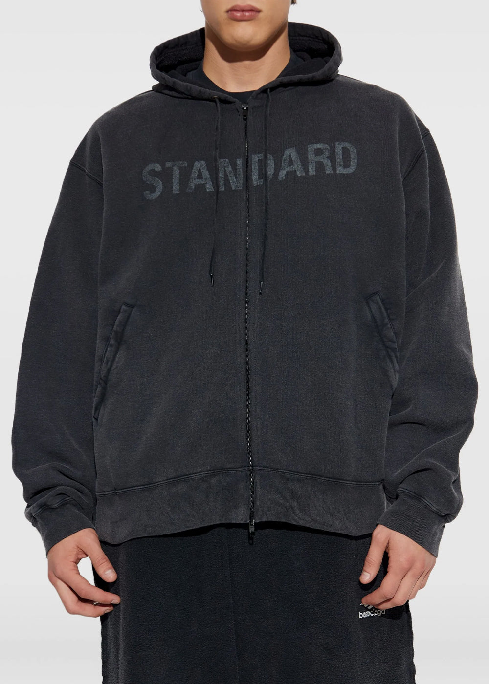 Оригінальна Washed Black Standard Oversized Zip Up Hoodie Balenciaga – детальний вид