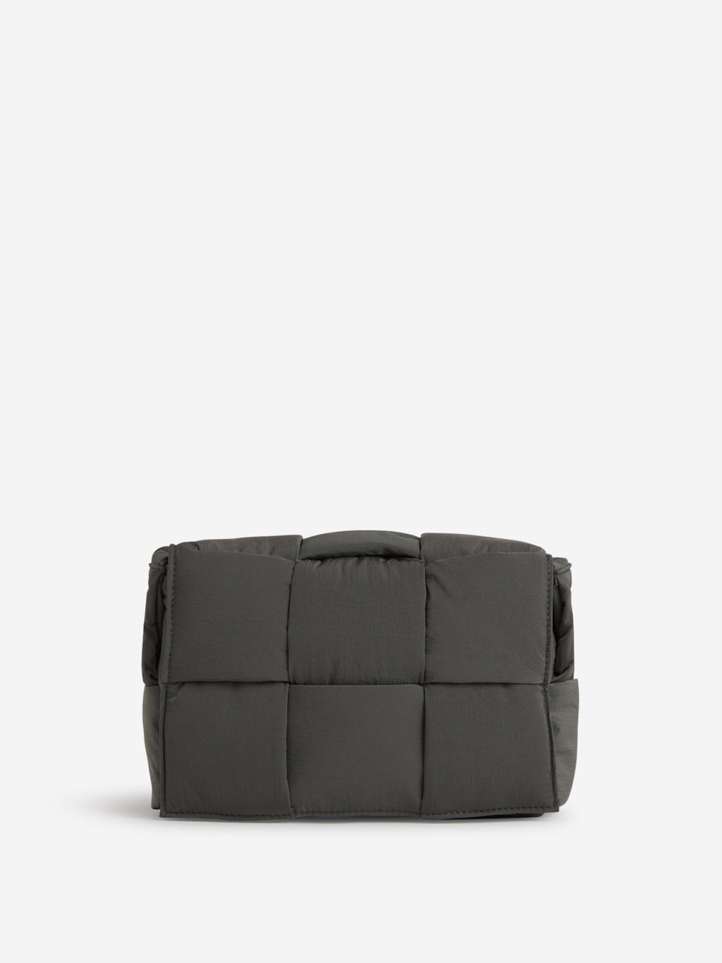 Padded Tech Cassette S Bag Bottega veneta оригінал – Купити в Україні – боковий вид