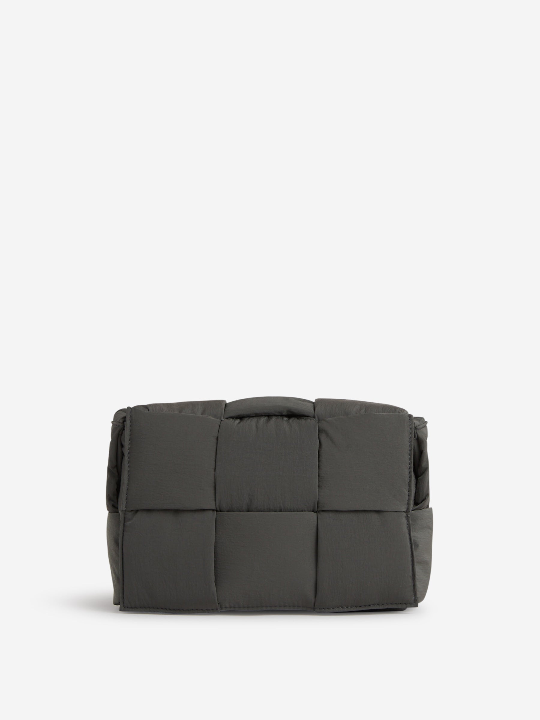 Padded Tech Cassette S Bag Bottega veneta оригінал – Купити в Україні – боковий вид