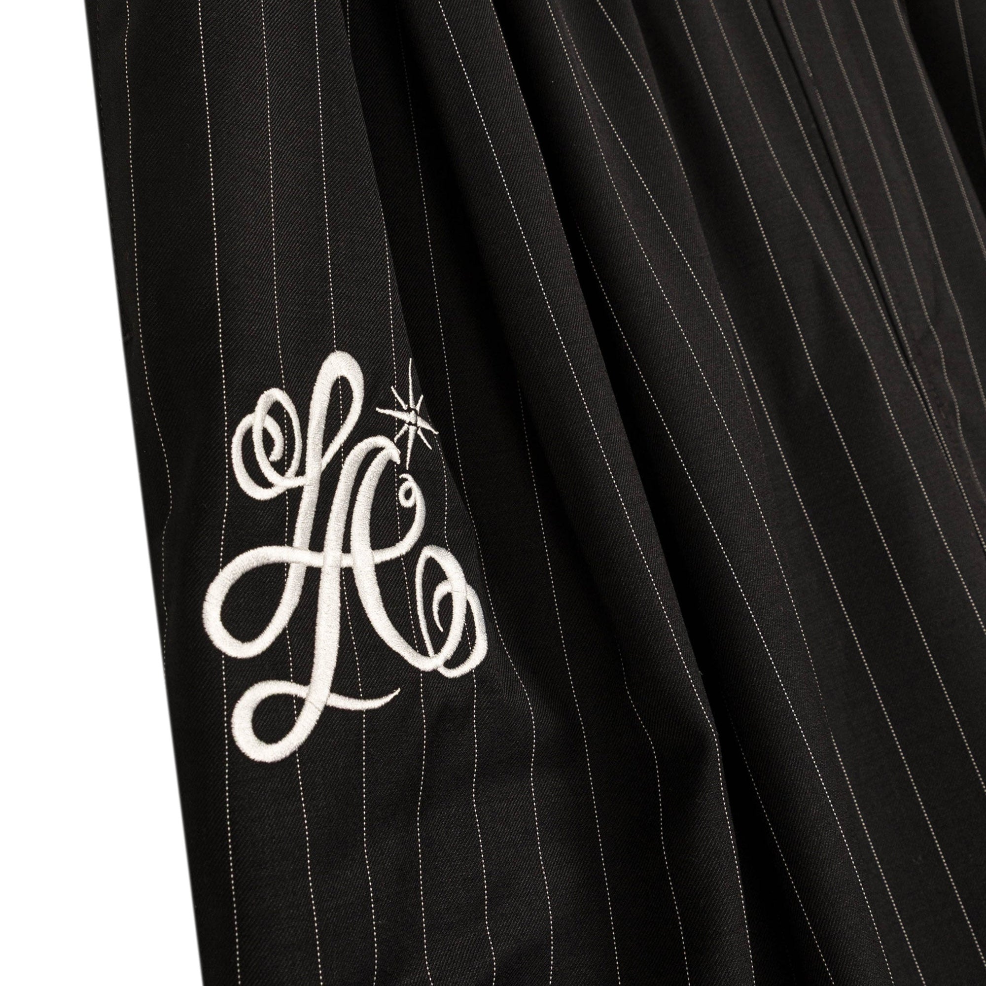 X Willy Chavarria Pinstripe Short Adidas – Гарантія оригінальності – збільшений вид - ADIDAS