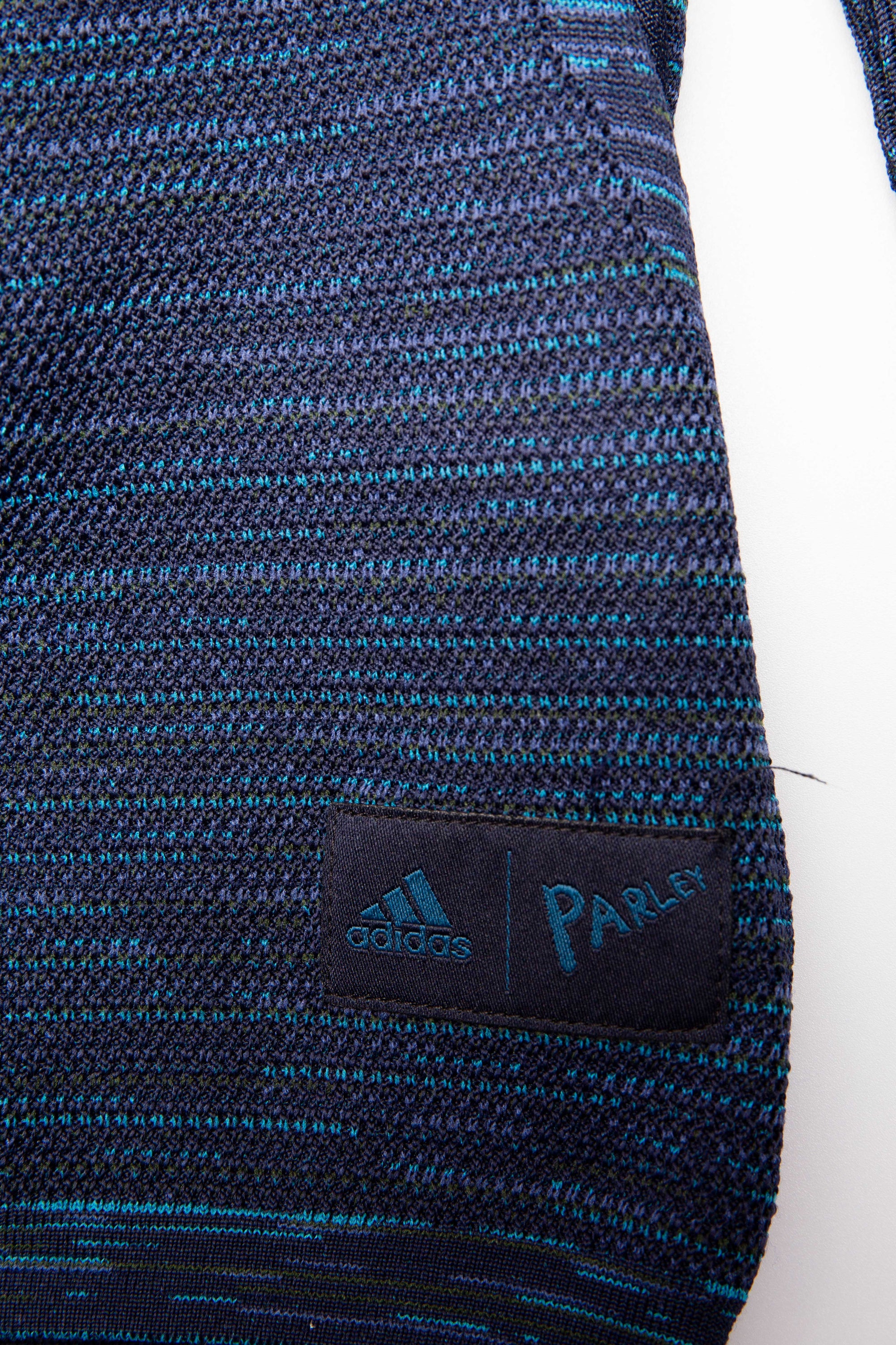 Zne Mens Hoodie Adidas – Гарантія оригінальності – вид ззаду - ADIDAS