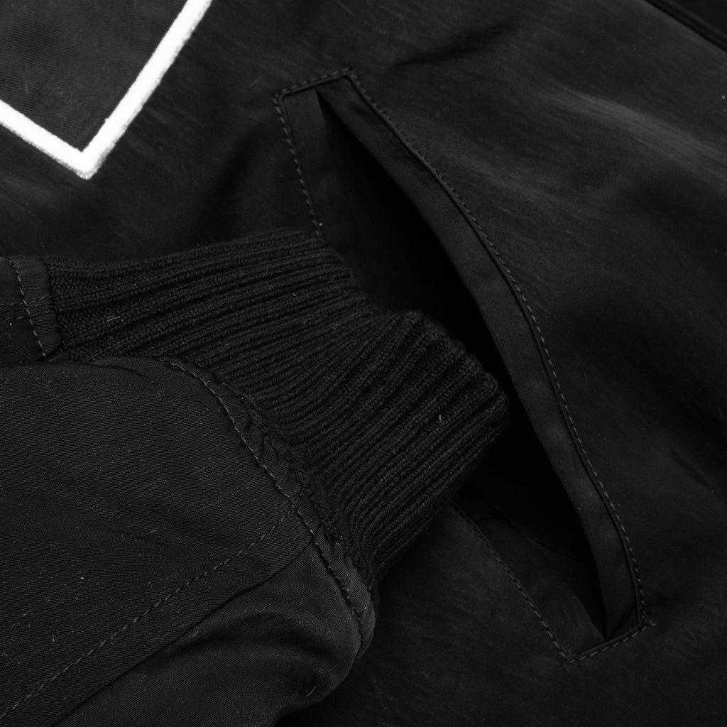 Nylon Logo Varsity Jacket 1017 alyx 9sm – Гарантія оригінальності – збільшений вид