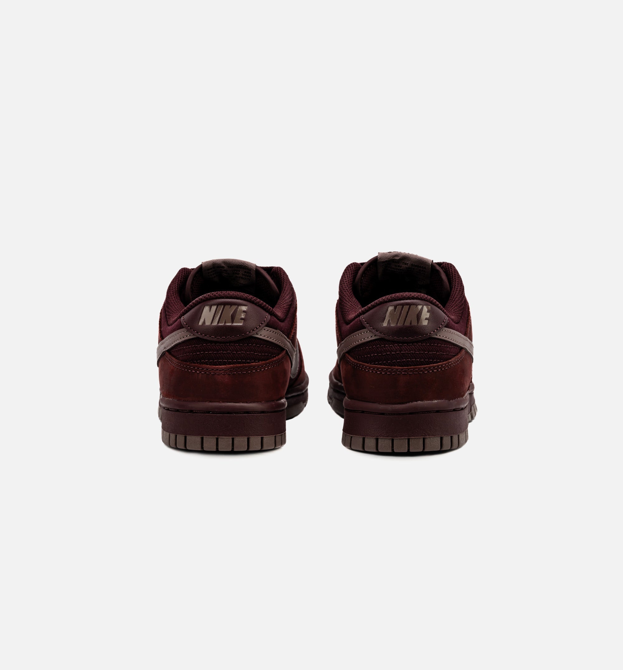 Оригінальна Dunk Low Prm Burgundy Crush Mens Lifestyle Shoe Nike – збільшений вид