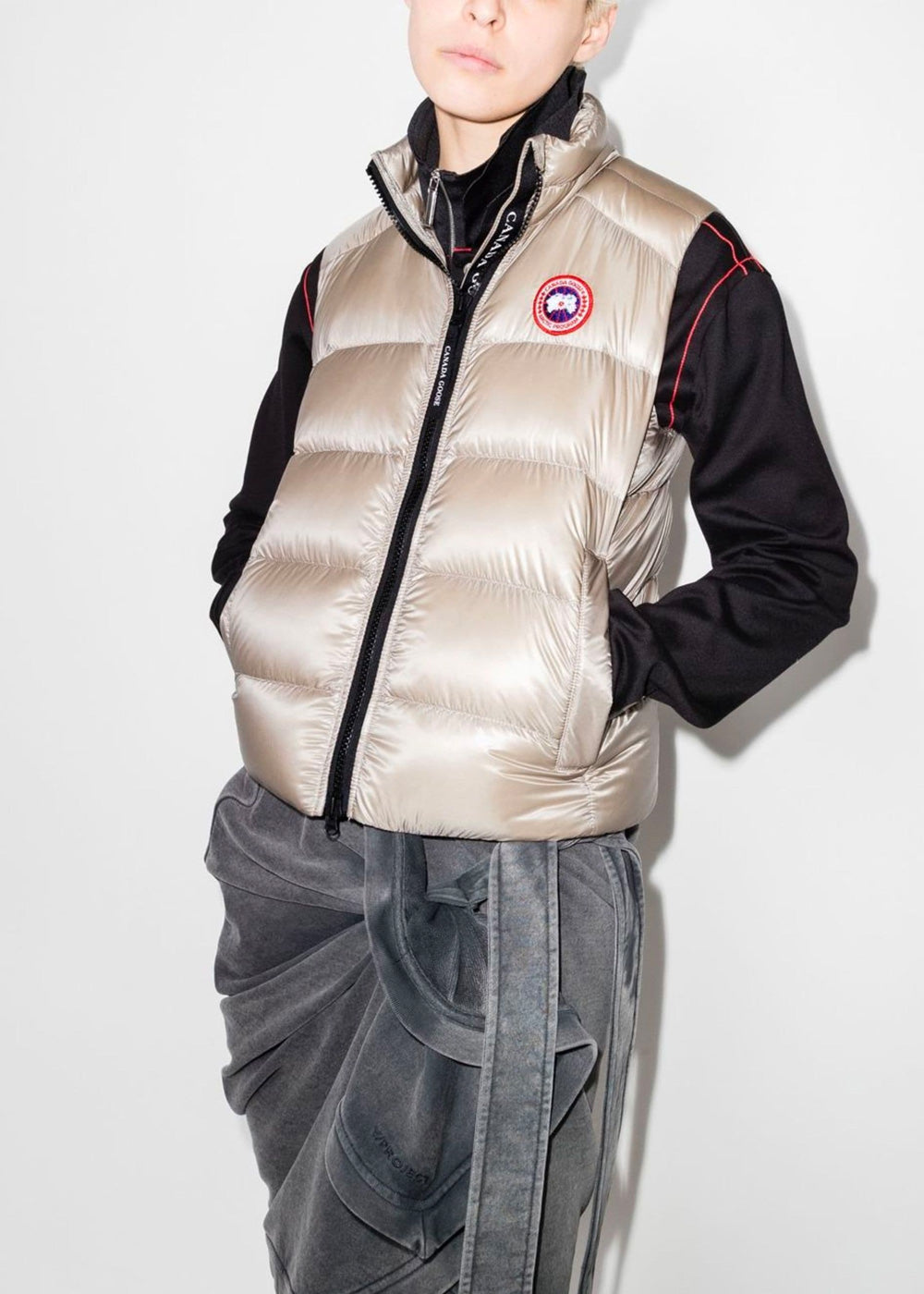 Limestone Cypress Down Vest Canada goose – Гарантія оригінальності – вид ззаду