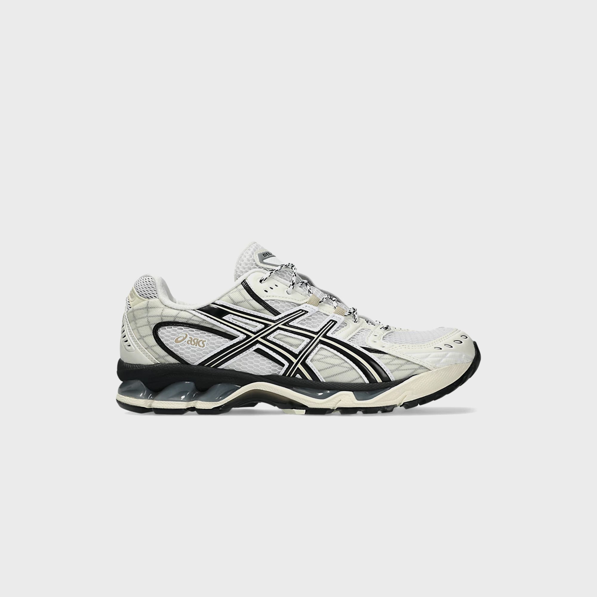 Gel Nimbus 10.1 White Asics оригінал – Купити в Україні – боковий вид