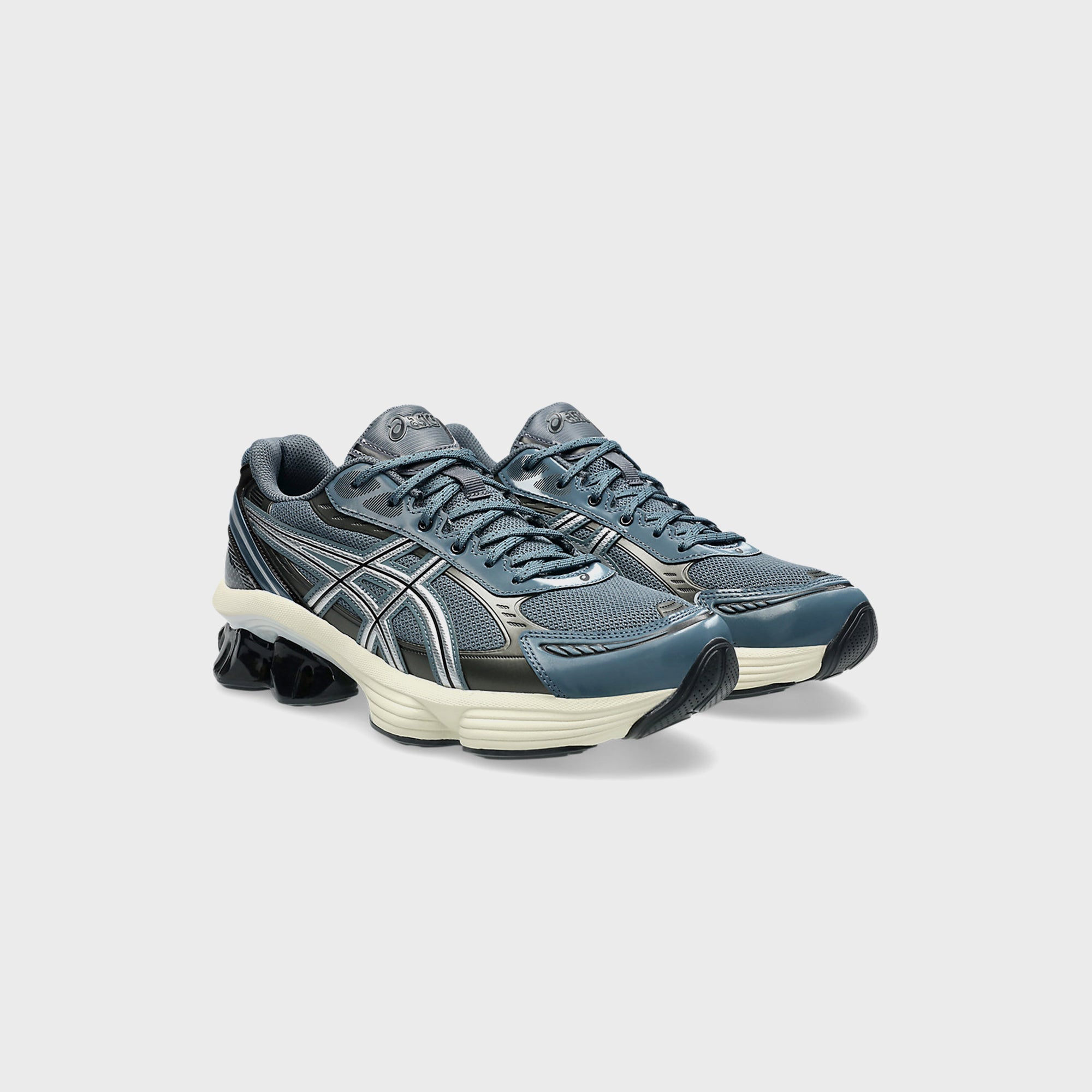 Оригінальна Gel Kinetic Fluent Carrier Grey Asics – вид ззаду