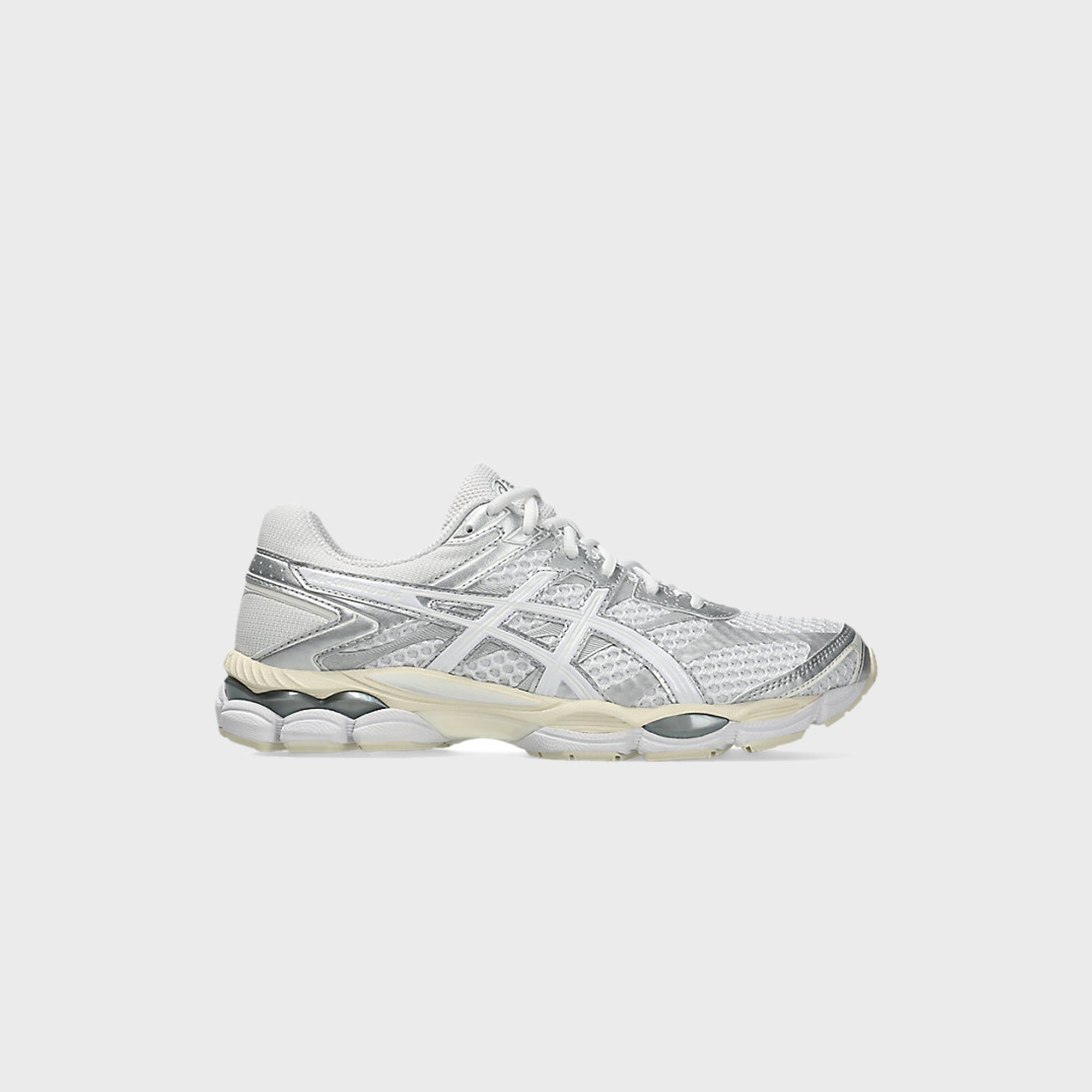 Оригінальна Gel Cumulus 16 White Asics – боковий вид