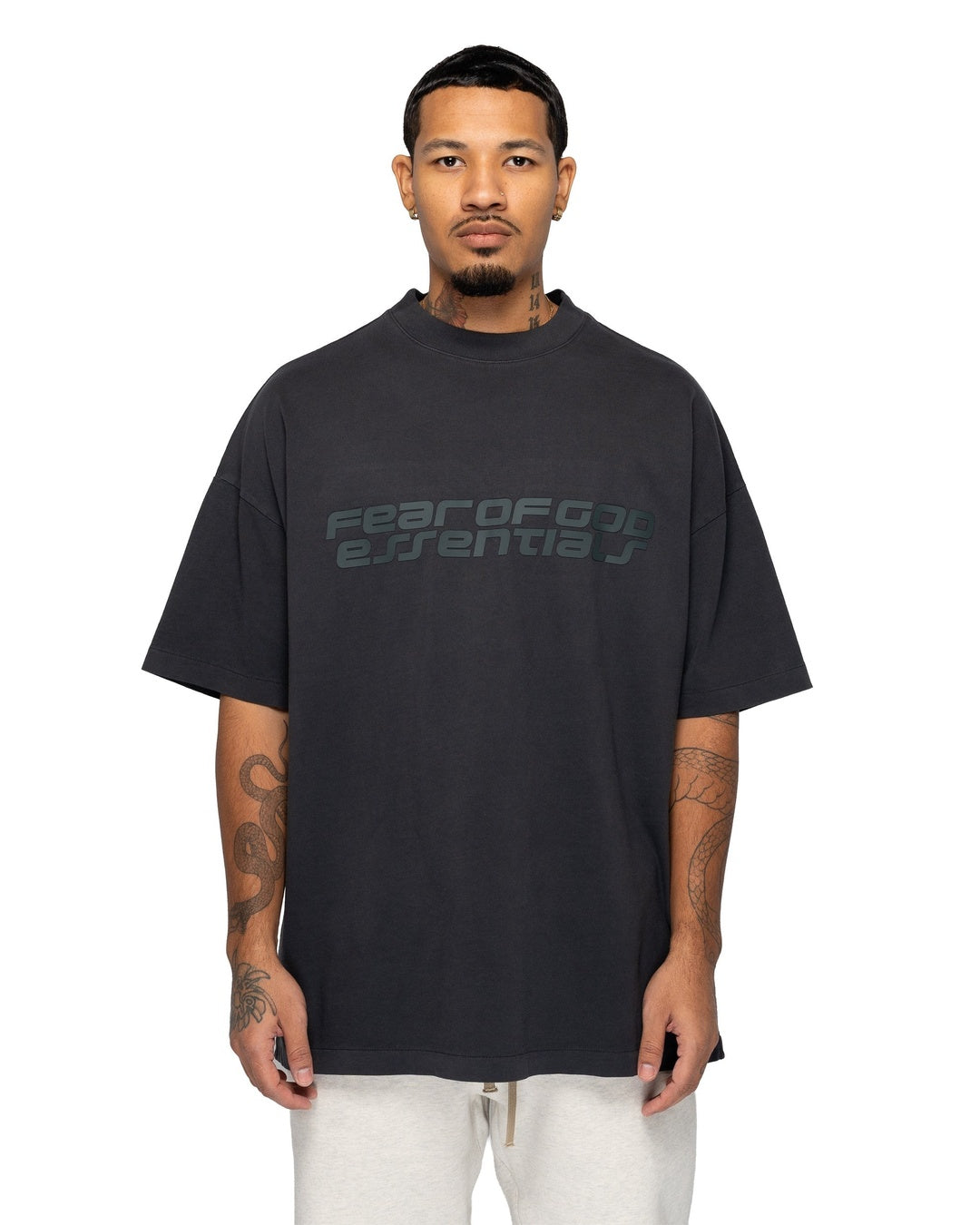Essentials Vintage Black 90s Tee Fear of god оригінал – Купити в Україні – додатковий вид 5 - FEAR OF GOD