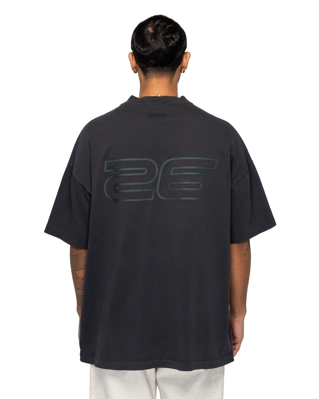 Essentials Vintage Black 90s Tee Fear of god оригінал – Купити в Україні – додатковий вид 6 - FEAR OF GOD