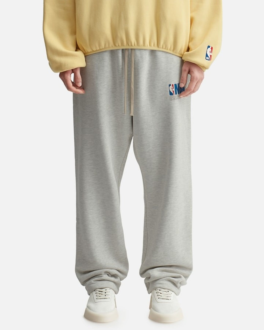 Essentials NBA Relaxed Grey Sweatpants Fear of god оригінал – Купити в Україні – детальний вид