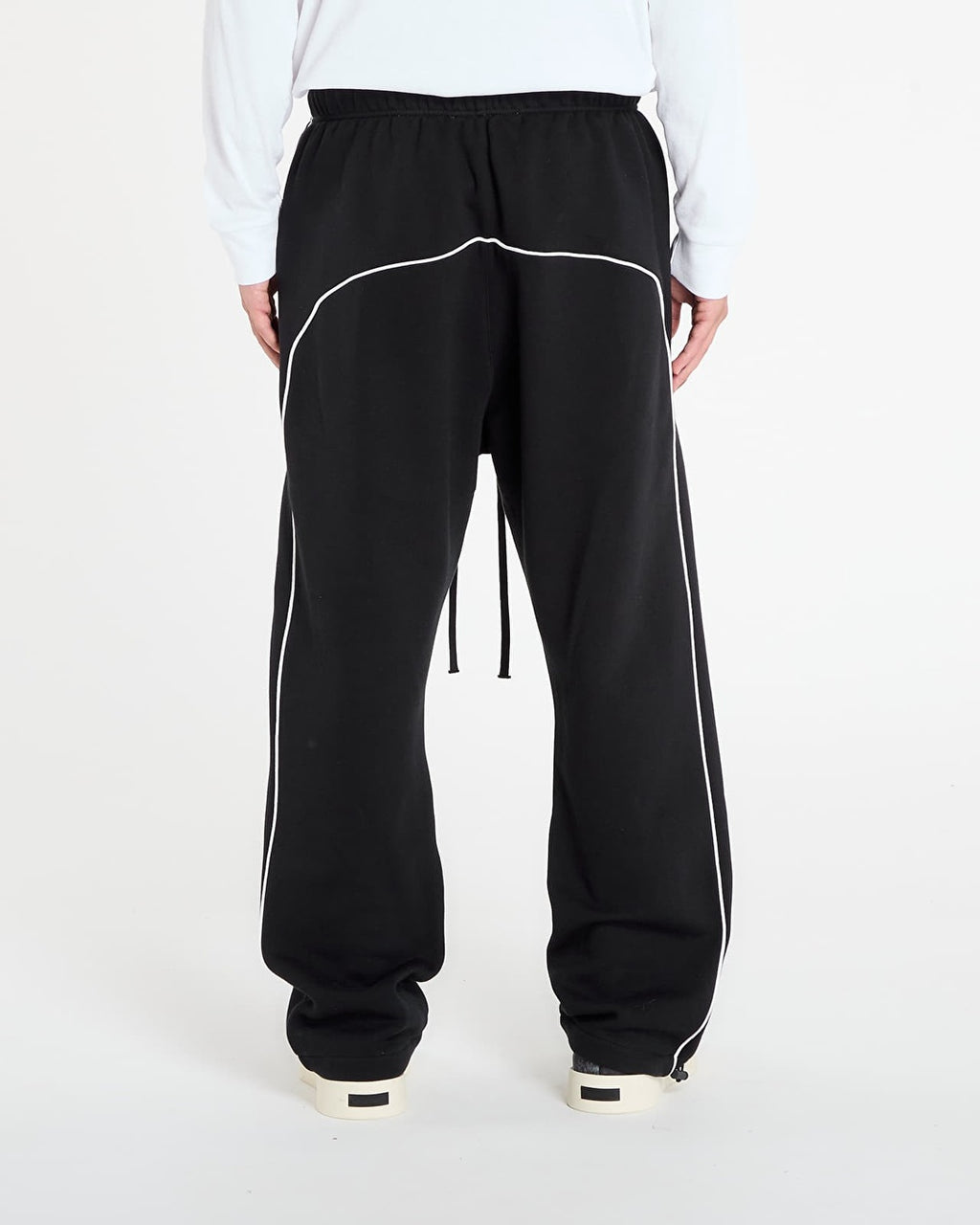 Essentials Relaxed Sweatpant With Piping Fear of god оригінал – Купити в Україні – вид ззаду