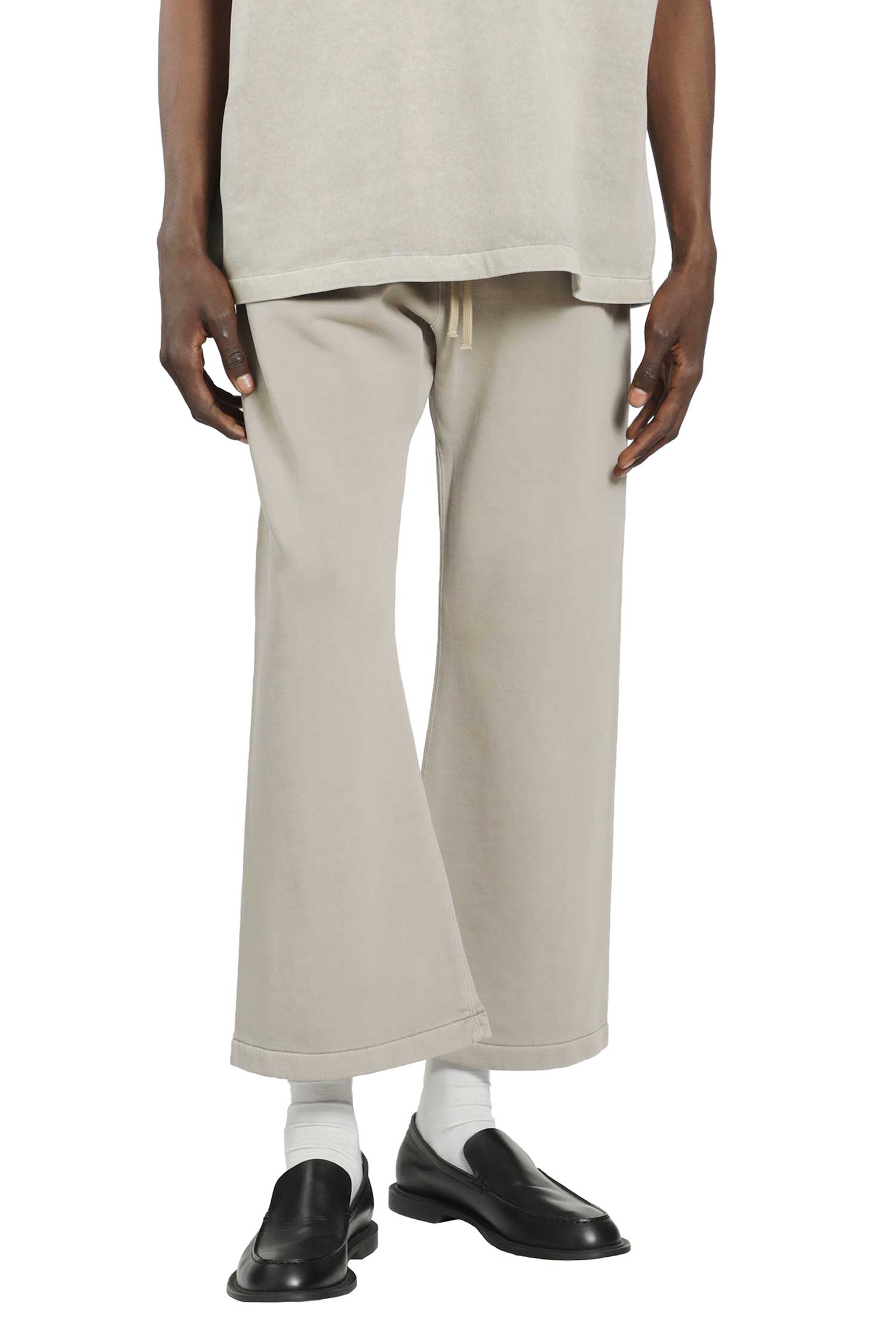 Training Classic Fit Flare Sweatpants Fear of god – Гарантія оригінальності – боковий вид